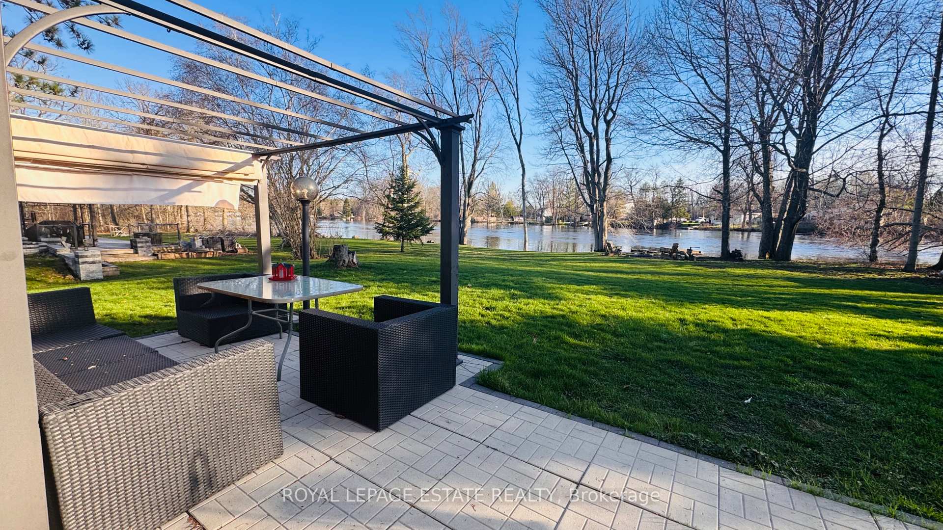 Photo 9 of 102 Greenfield Park, Belleville, Thurlow Ward — HOMEH