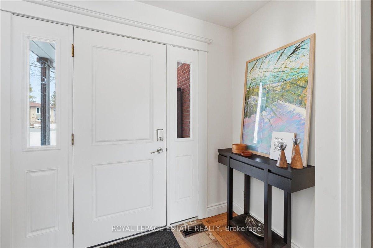Photo 16 of 102 Greenfield Park, Belleville, Thurlow Ward — HOMEH