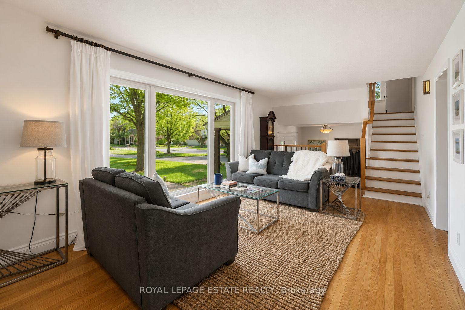 Photo 18 of 102 Greenfield Park, Belleville, Thurlow Ward — HOMEH