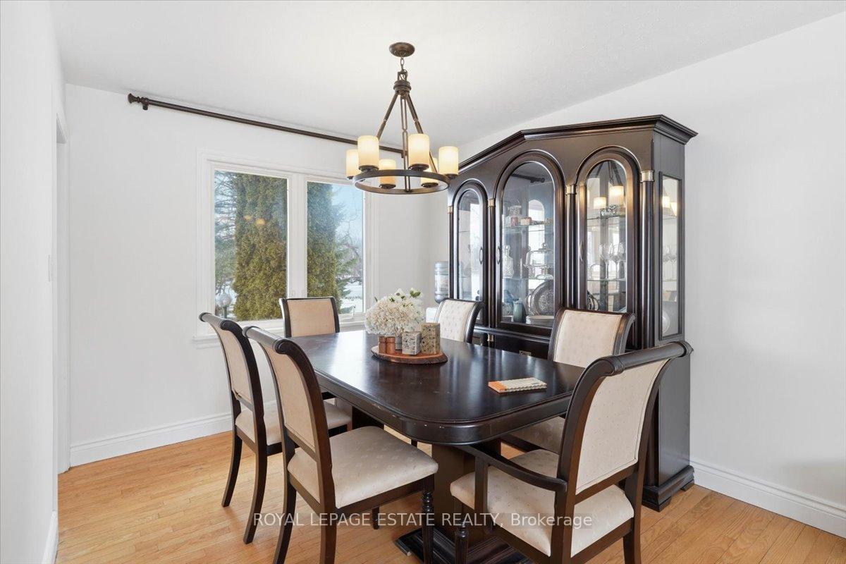 Photo 23 of 102 Greenfield Park, Belleville, Thurlow Ward — HOMEH