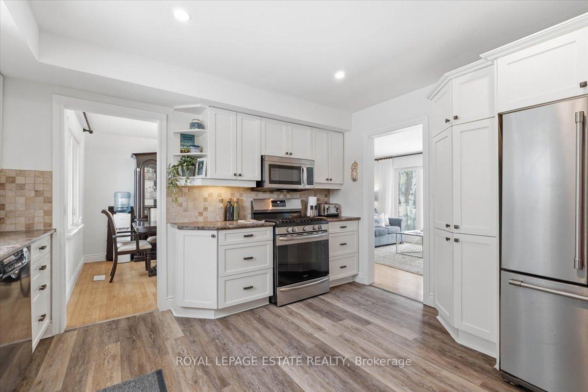 Photo 26 of 102 Greenfield Park, Belleville, Thurlow Ward — HOMEH