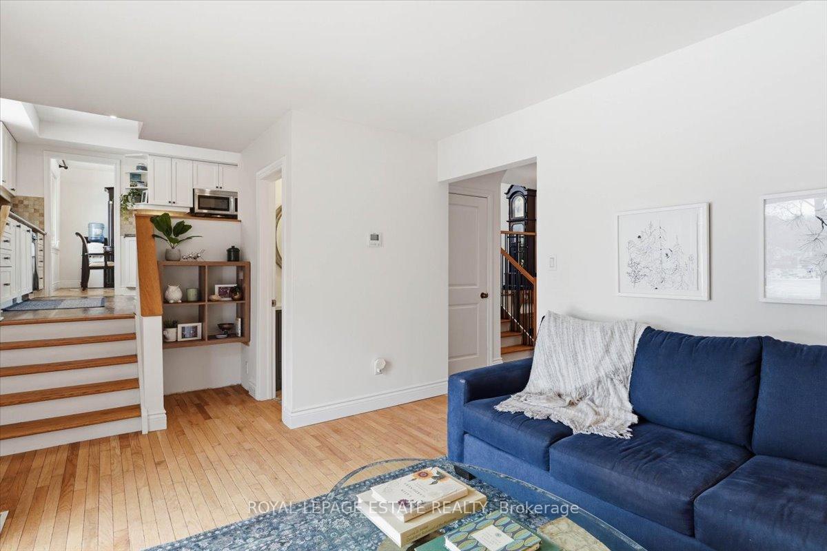 Photo 31 of 102 Greenfield Park, Belleville, Thurlow Ward — HOMEH