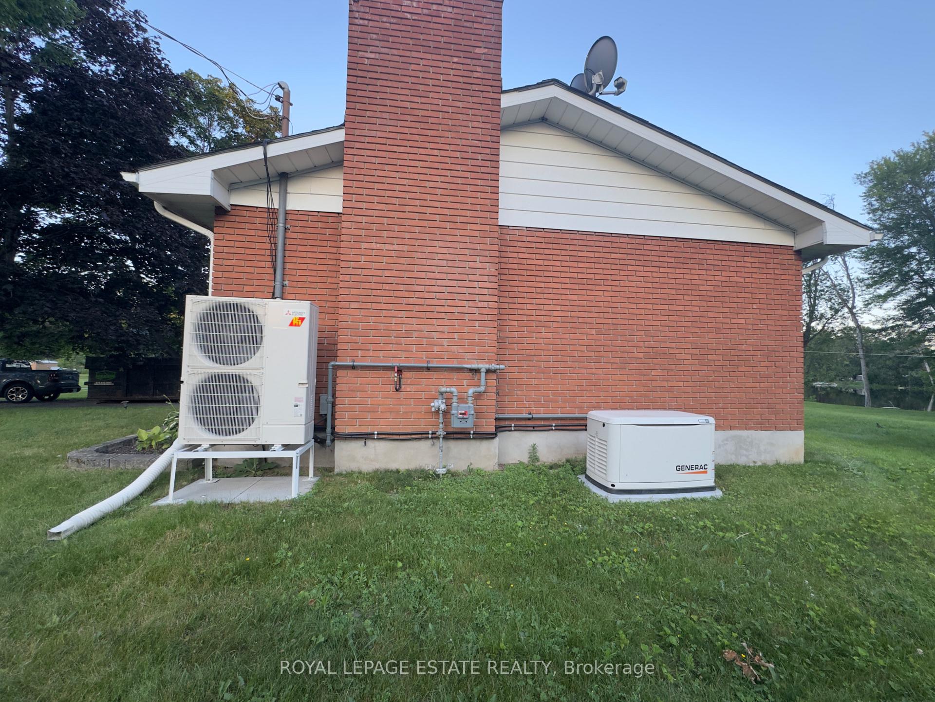 Photo 47 of 102 Greenfield Park, Belleville, Thurlow Ward — HOMEH