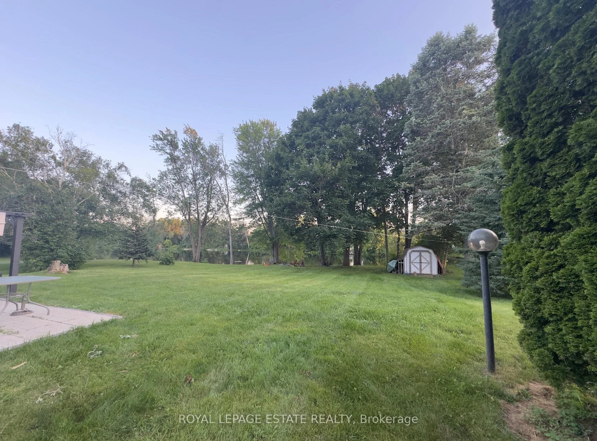 Photo 8 of 102 Greenfield Park, Belleville, Thurlow Ward — HOMEH