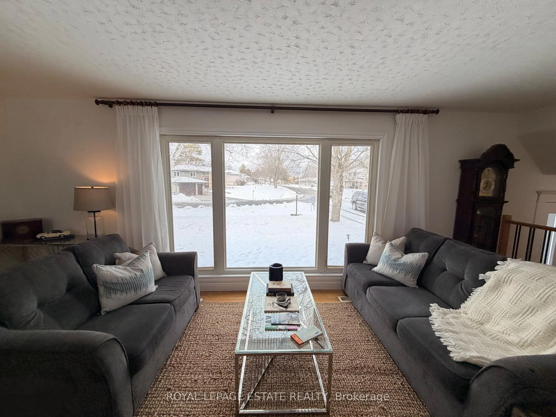 Photo 19 of 102 Greenfield Park, Belleville, Thurlow Ward — HOMEH
