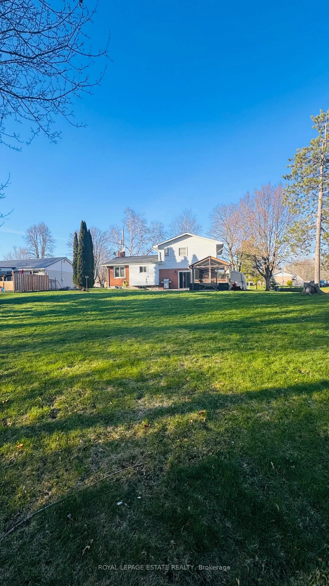 Photo 36 of 102 Greenfield Park, Belleville, Thurlow Ward — HOMEH