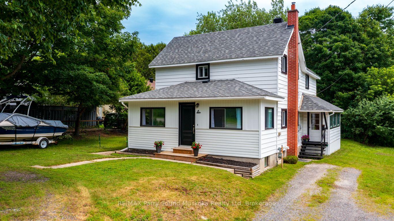 Photo 4 of 6 Prospect Street, Parry Sound — HOMEH