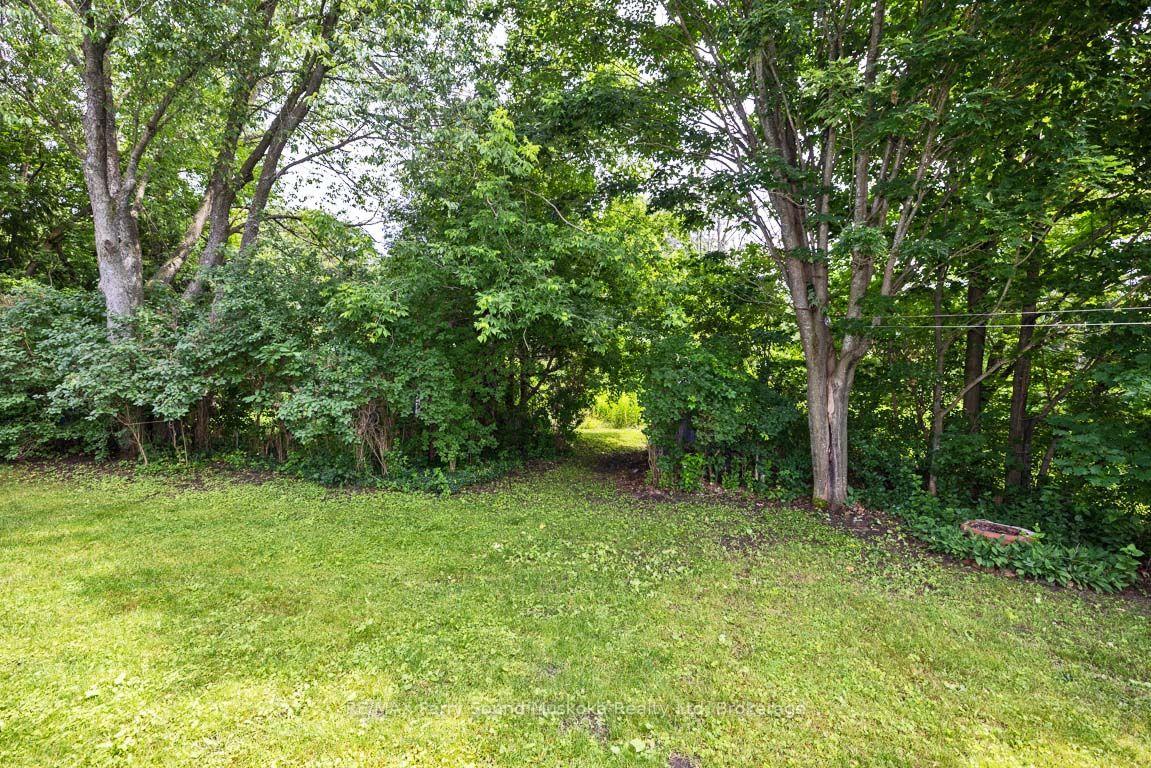 Photo 8 of 6 Prospect Street, Parry Sound — HOMEH