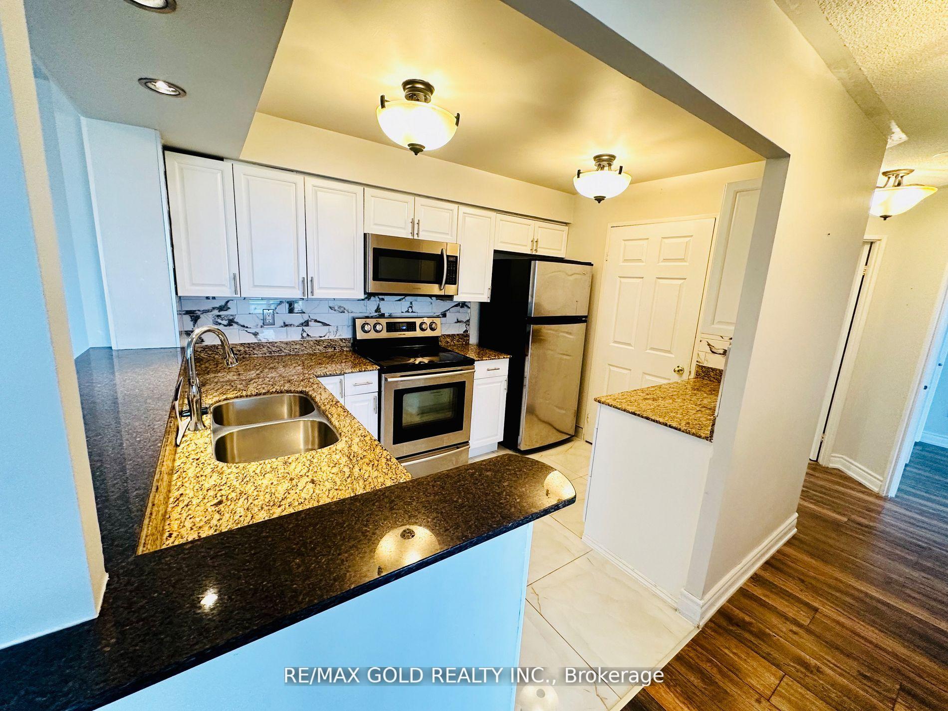 Photo 4 of Unit 1101, 400 Webb Drive, Mississauga, City Centre — HOMEH