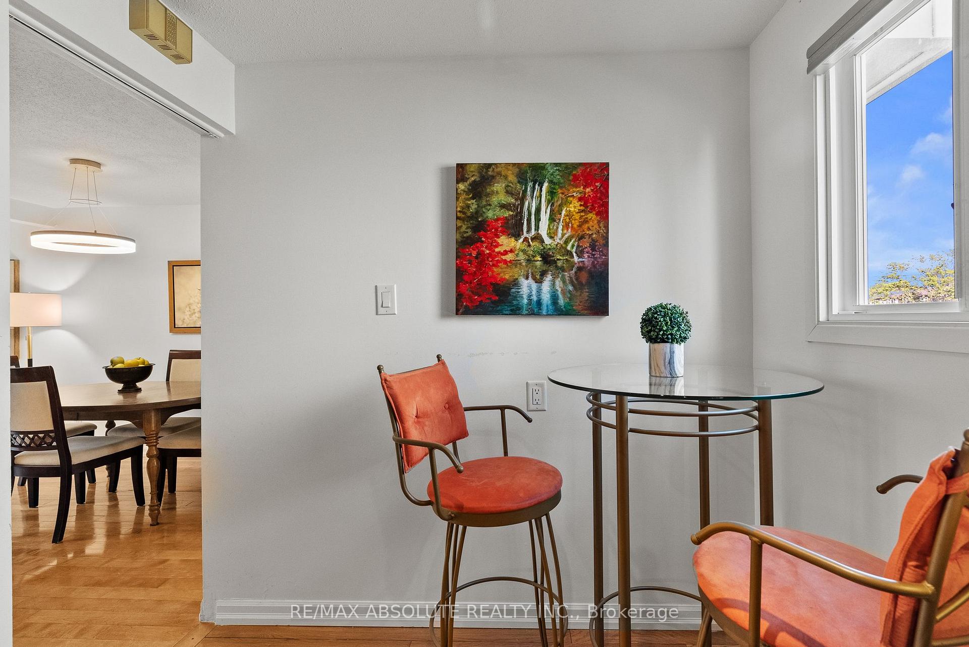 Photo 15 of Unit #D, 413 Woodfield Drive, Ottawa, Tanglewood — HOMEH