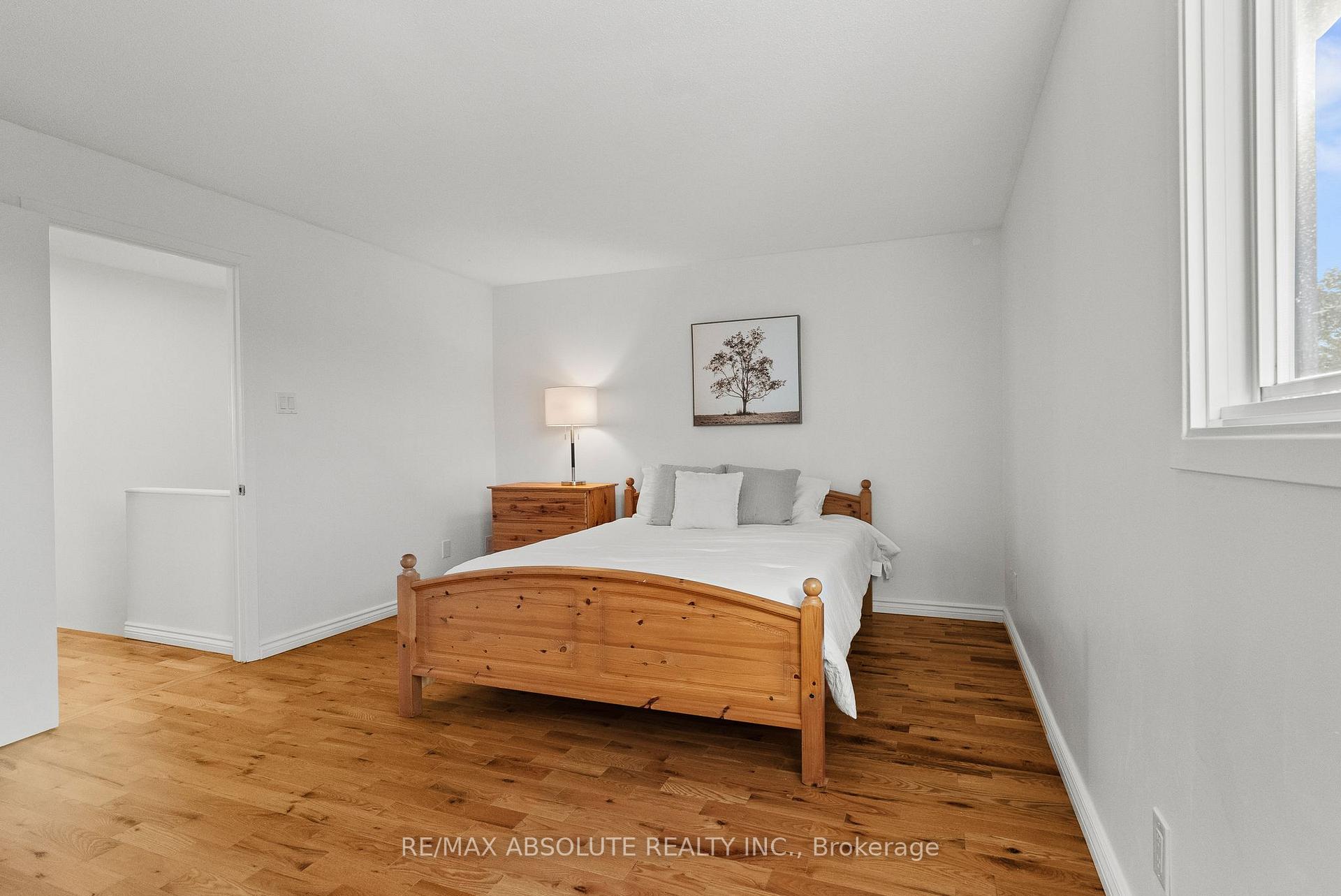 Photo 17 of Unit #D, 413 Woodfield Drive, Ottawa, Tanglewood — HOMEH