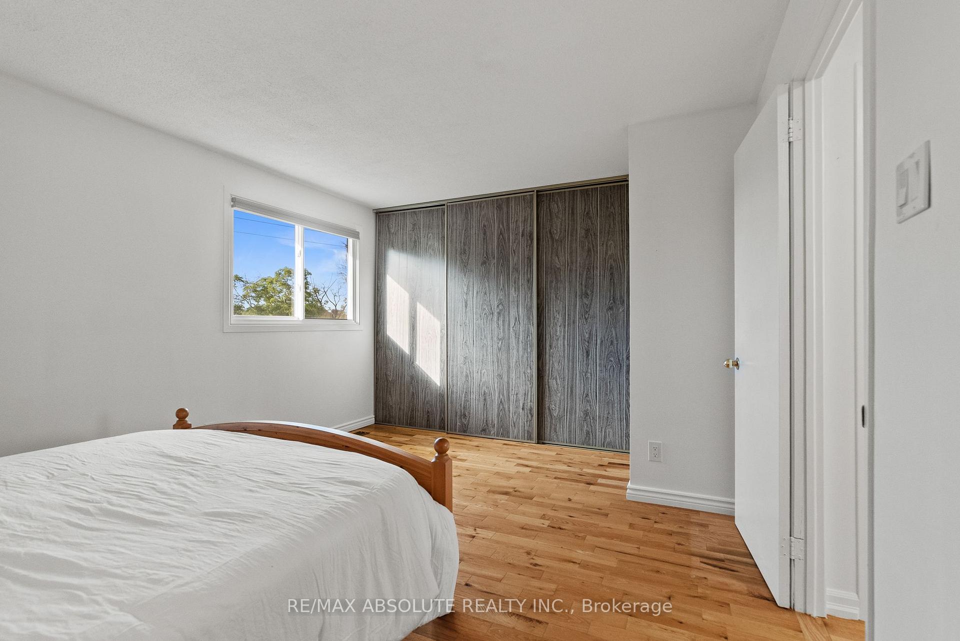 Photo 19 of Unit #D, 413 Woodfield Drive, Ottawa, Tanglewood — HOMEH