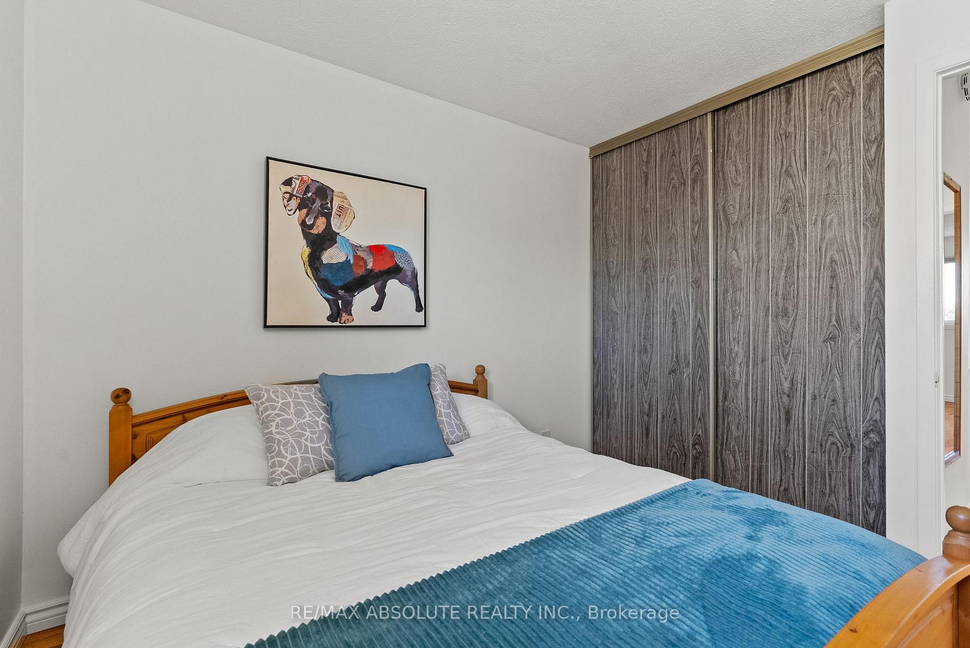Photo 21 of Unit #D, 413 Woodfield Drive, Ottawa, Tanglewood — HOMEH