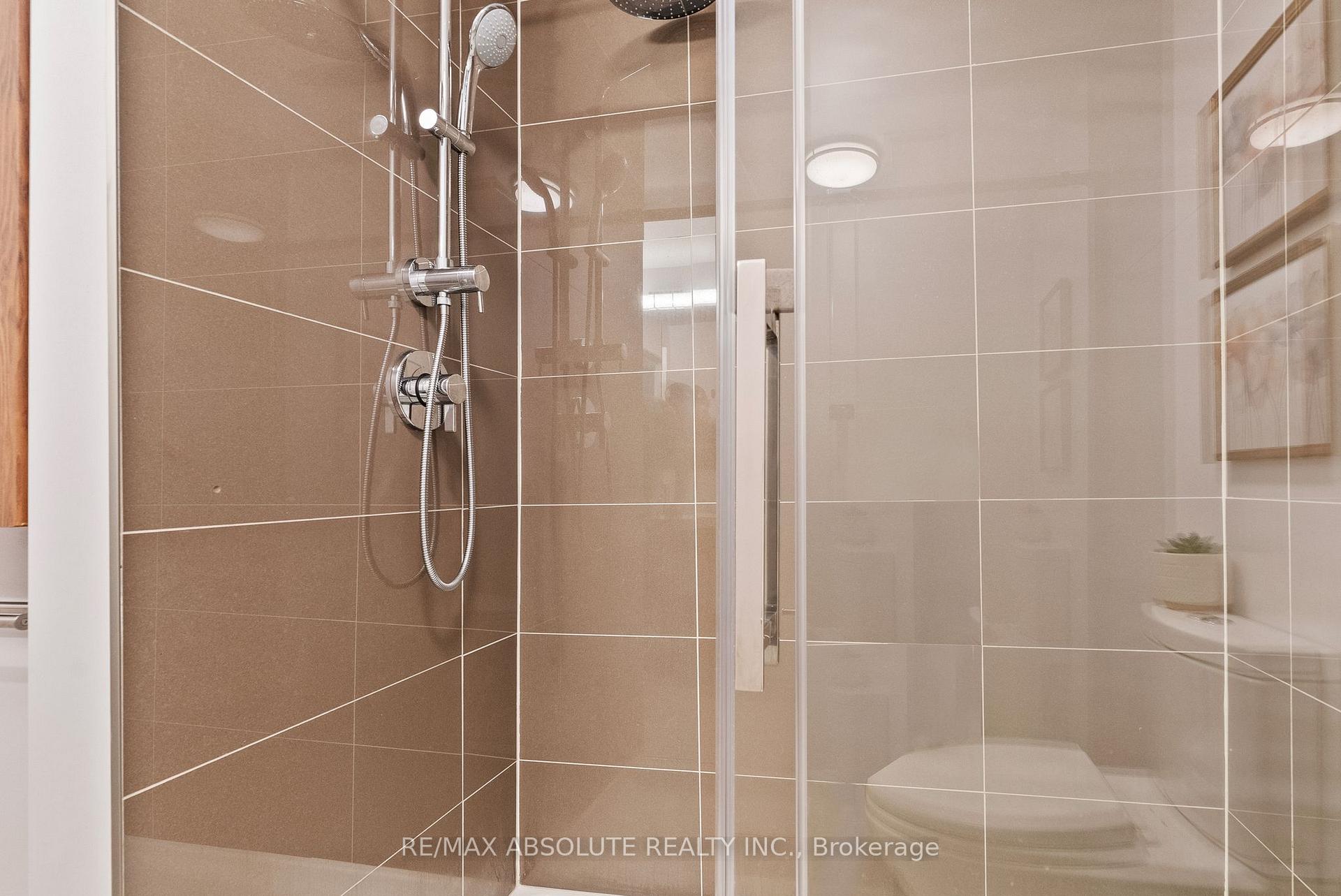 Photo 25 of Unit #D, 413 Woodfield Drive, Ottawa, Tanglewood — HOMEH