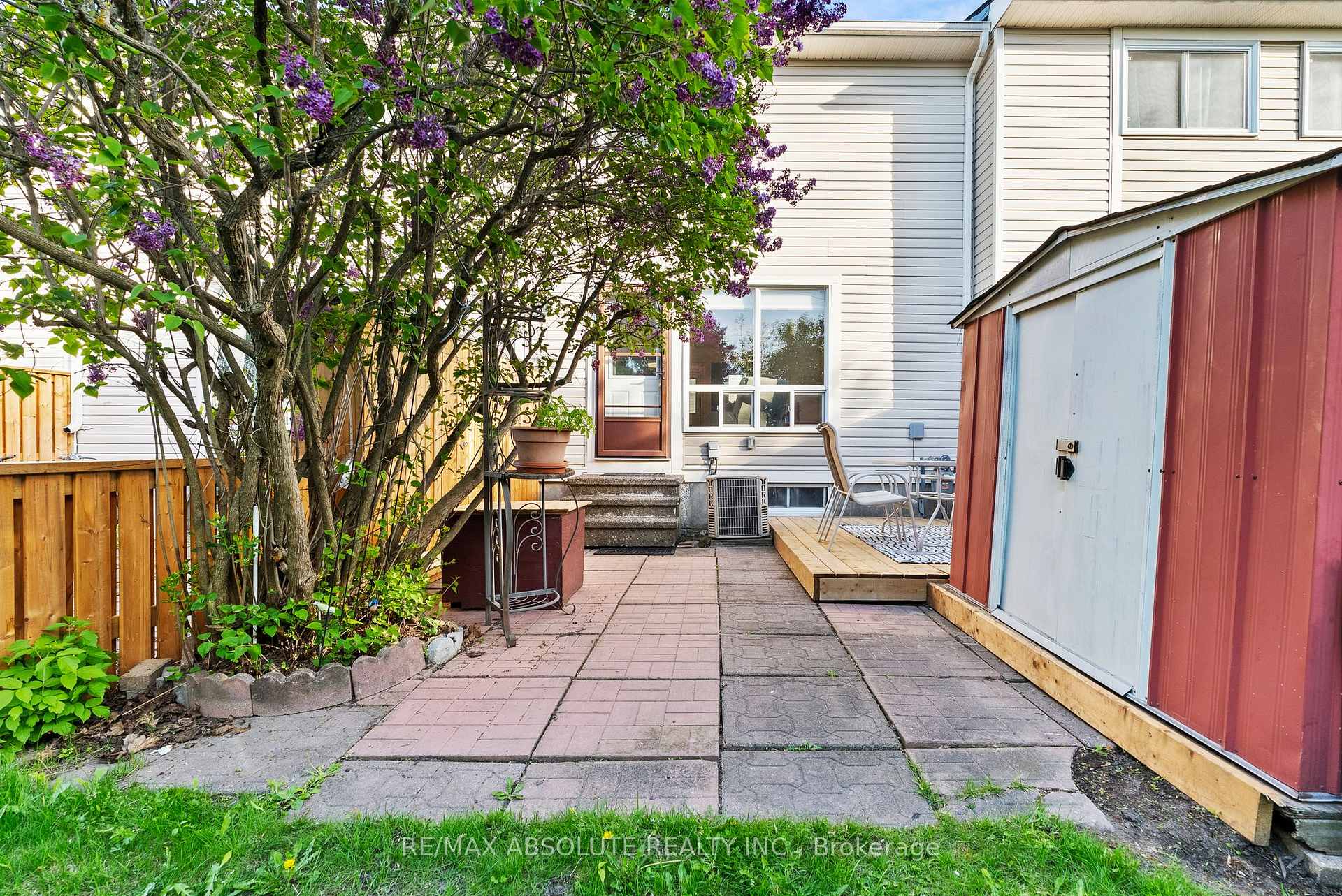 Photo 31 of Unit #D, 413 Woodfield Drive, Ottawa, Tanglewood — HOMEH