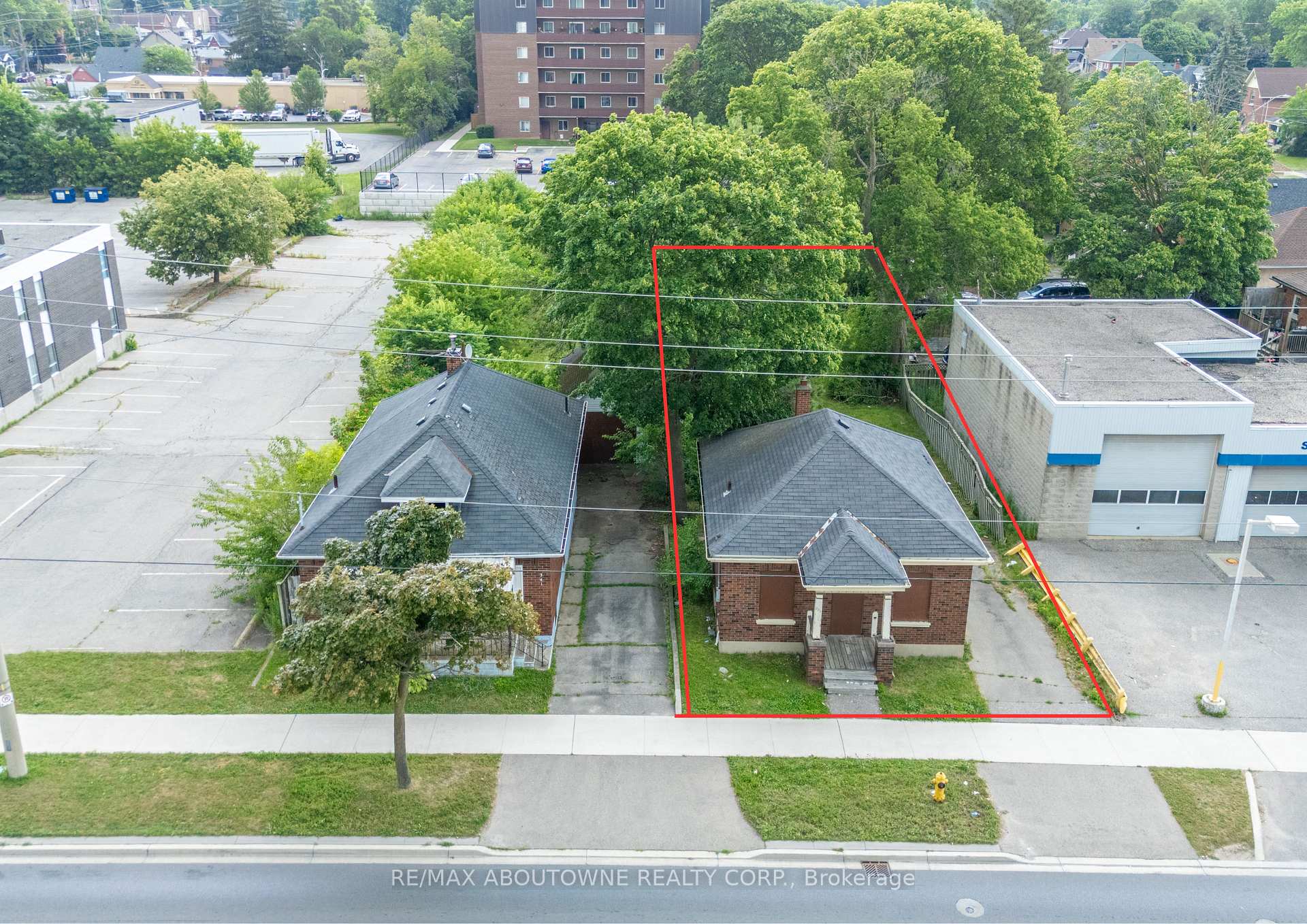 Photo 7 of 339 St Paul Avenue, Brantford, Henderson-Sky Acres — HOMEH