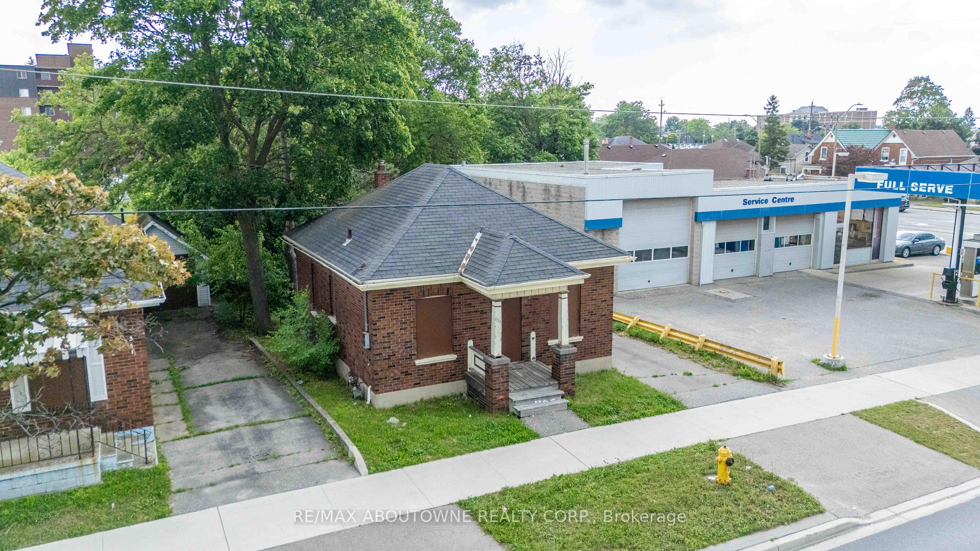Photo 8 of 339 St Paul Avenue, Brantford, Henderson-Sky Acres — HOMEH