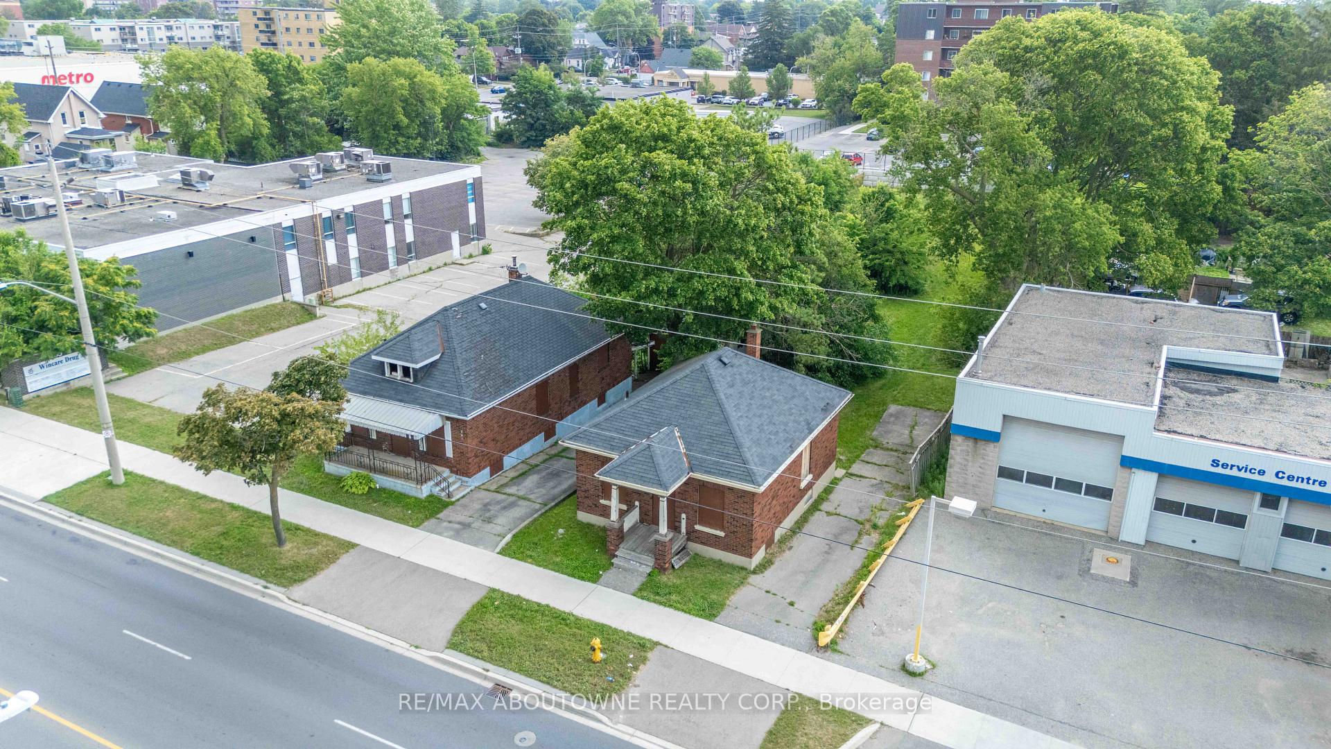 Photo 11 of 339 St Paul Avenue, Brantford, Henderson-Sky Acres — HOMEH