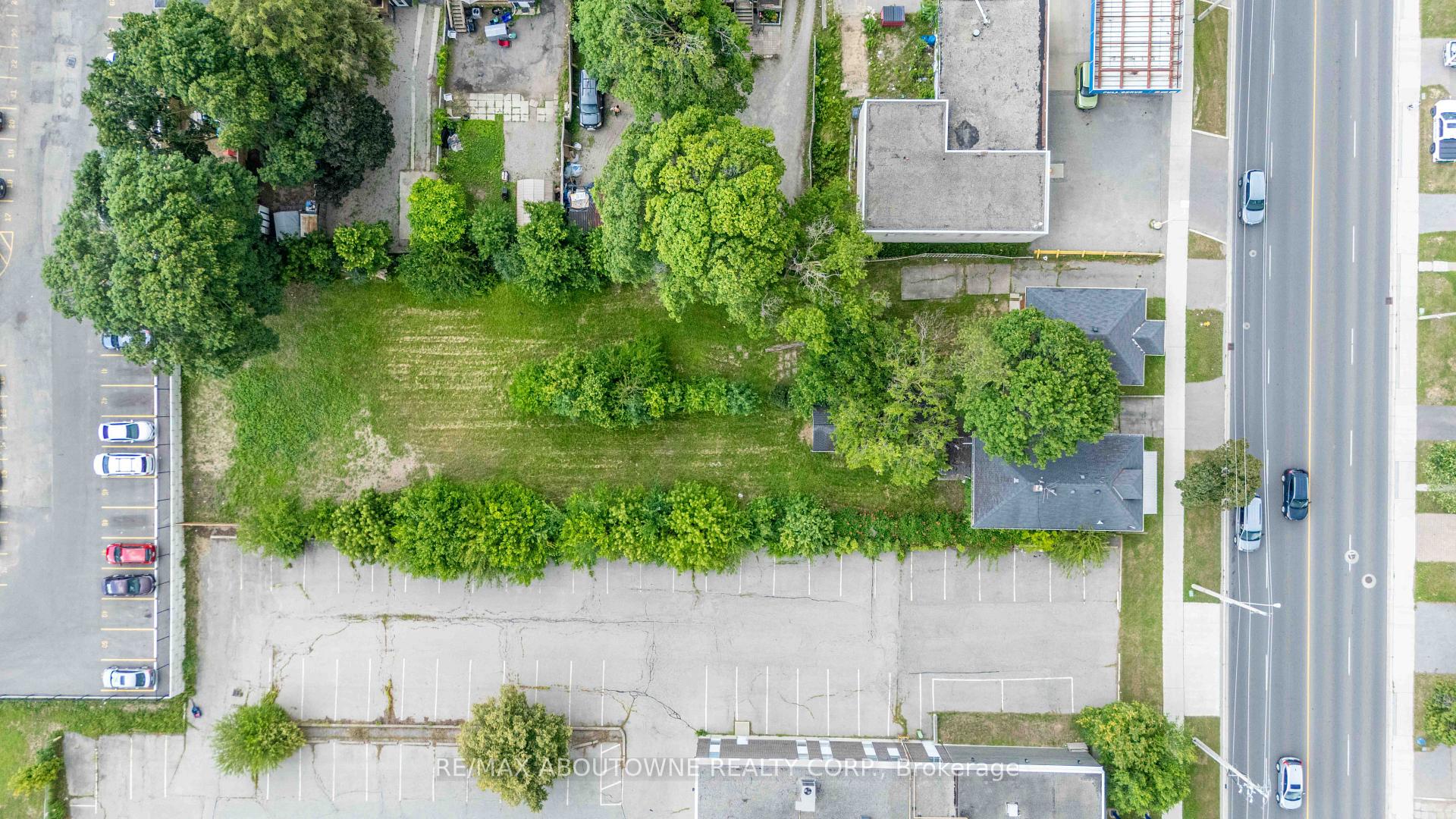 Photo 14 of 339 St Paul Avenue, Brantford, Henderson-Sky Acres — HOMEH