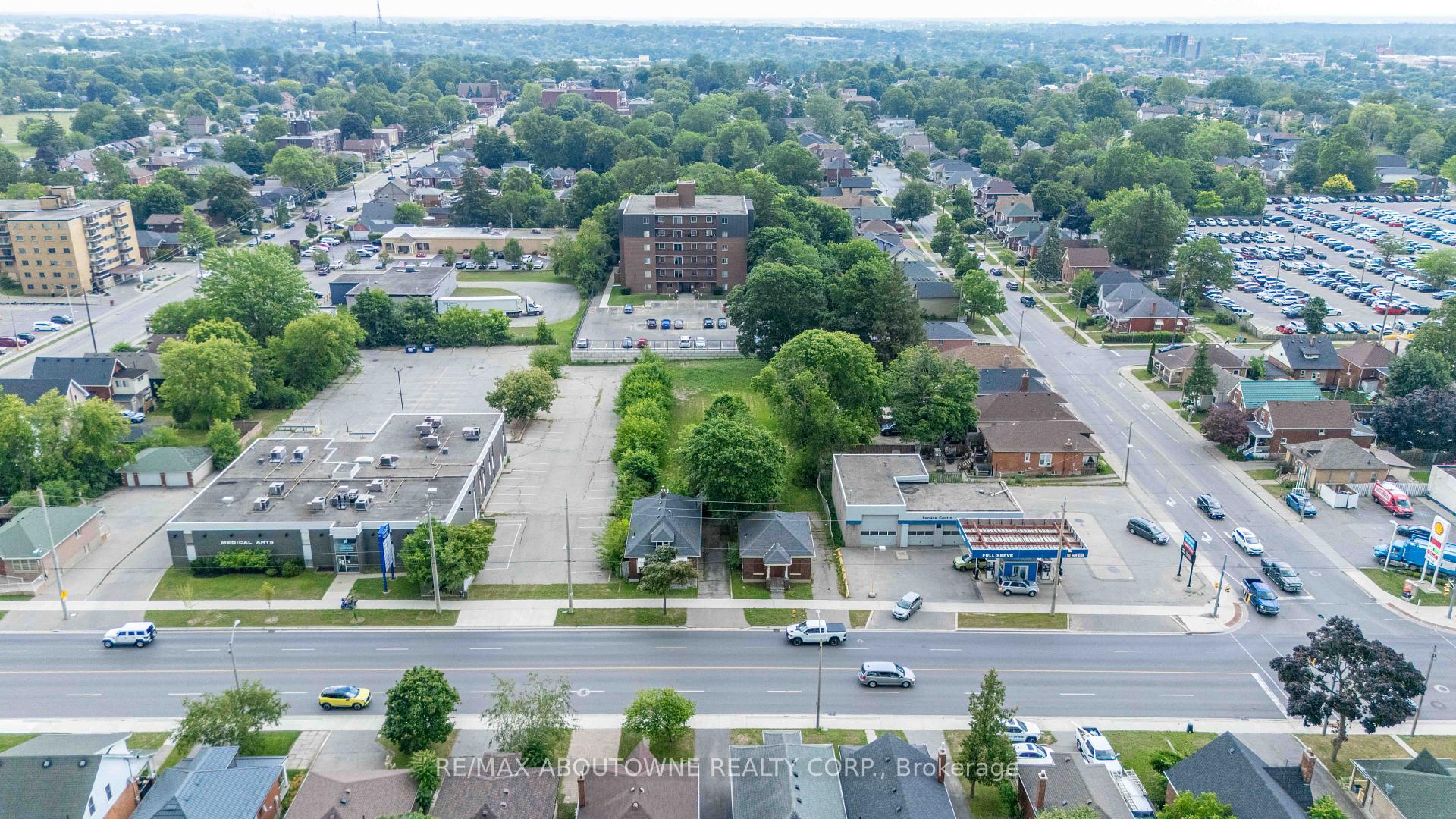 Photo 19 of 339 St Paul Avenue, Brantford, Henderson-Sky Acres — HOMEH