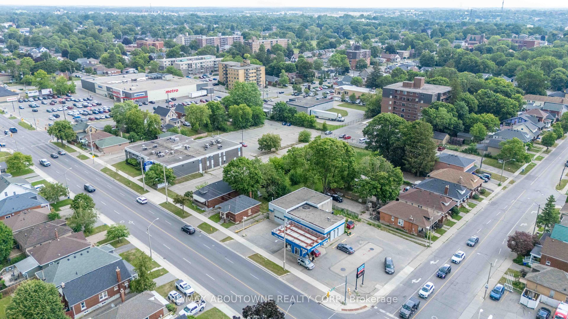 Photo 20 of 339 St Paul Avenue, Brantford, Henderson-Sky Acres — HOMEH