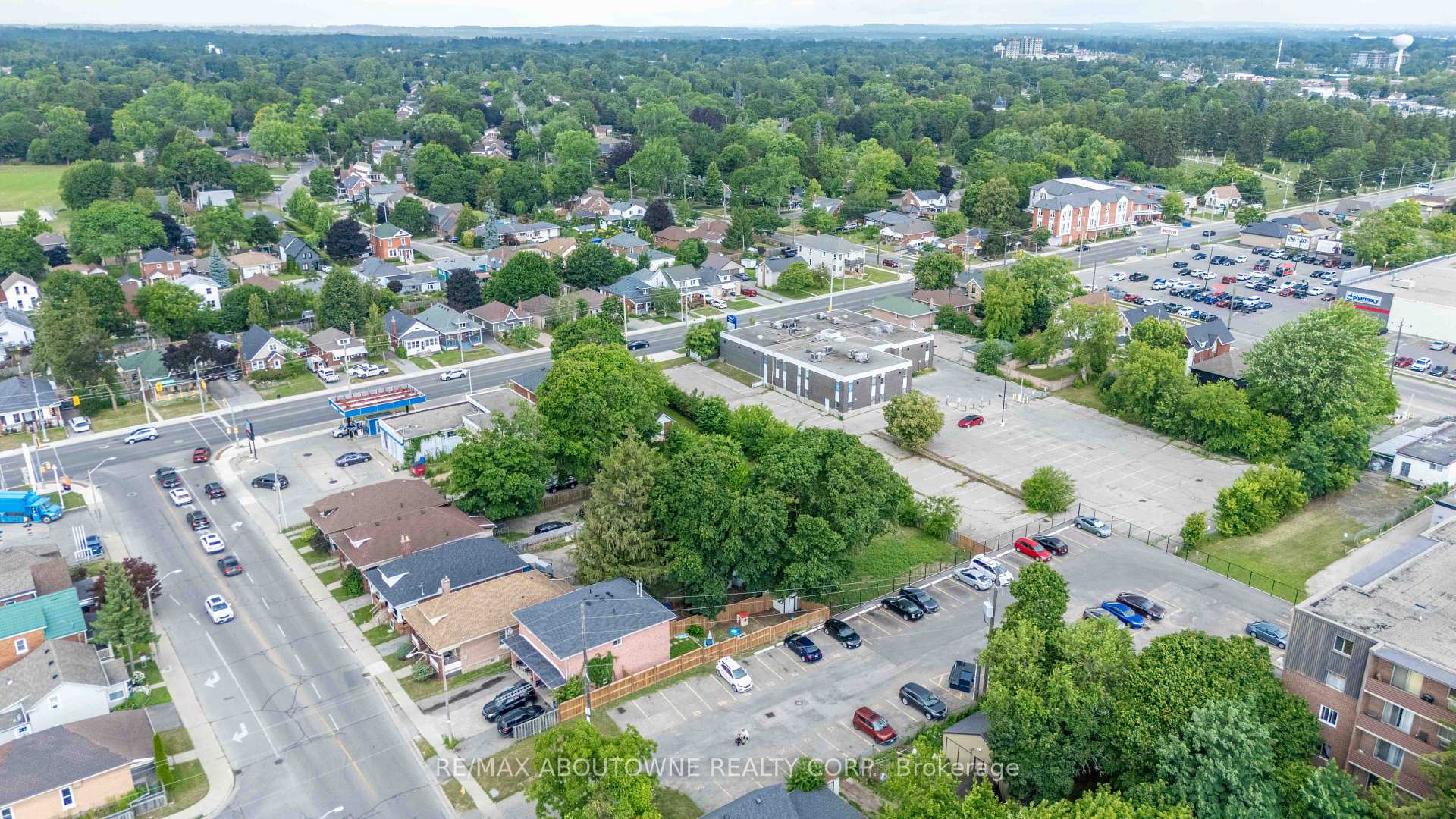 Photo 22 of 339 St Paul Avenue, Brantford, Henderson-Sky Acres — HOMEH