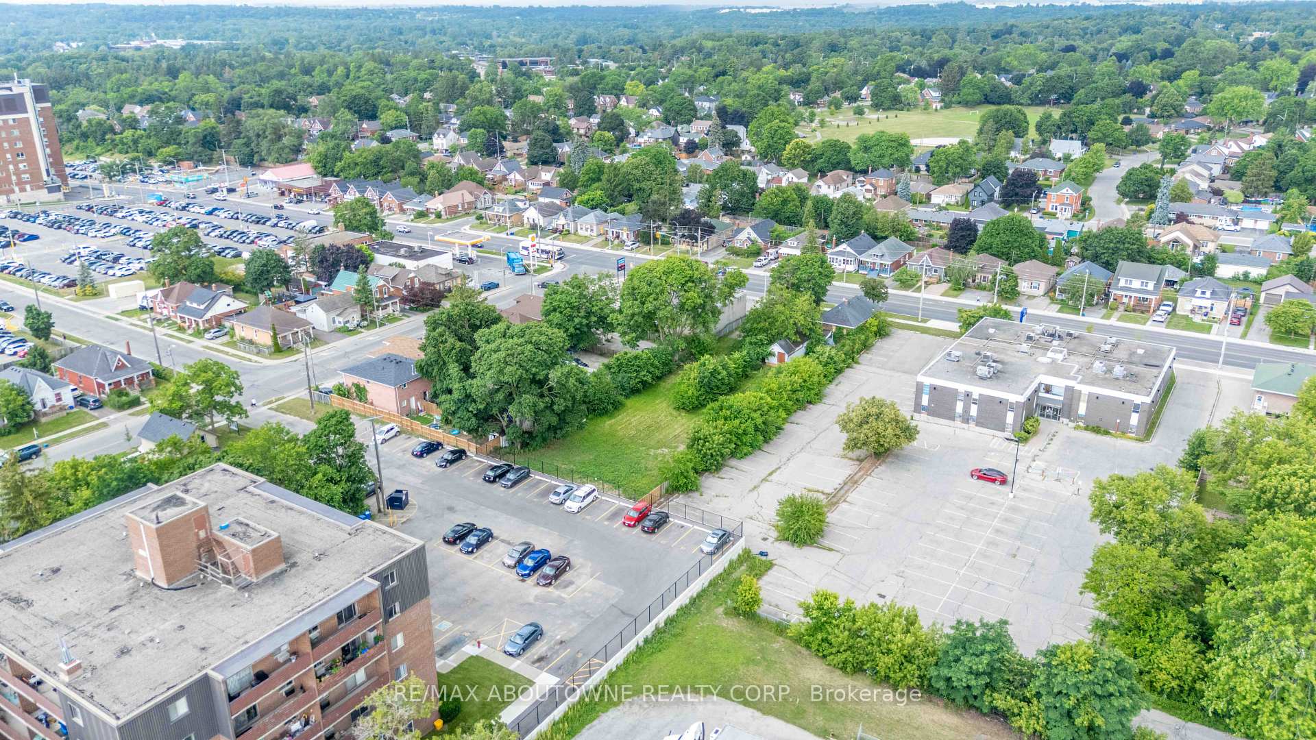 Photo 24 of 339 St Paul Avenue, Brantford, Henderson-Sky Acres — HOMEH
