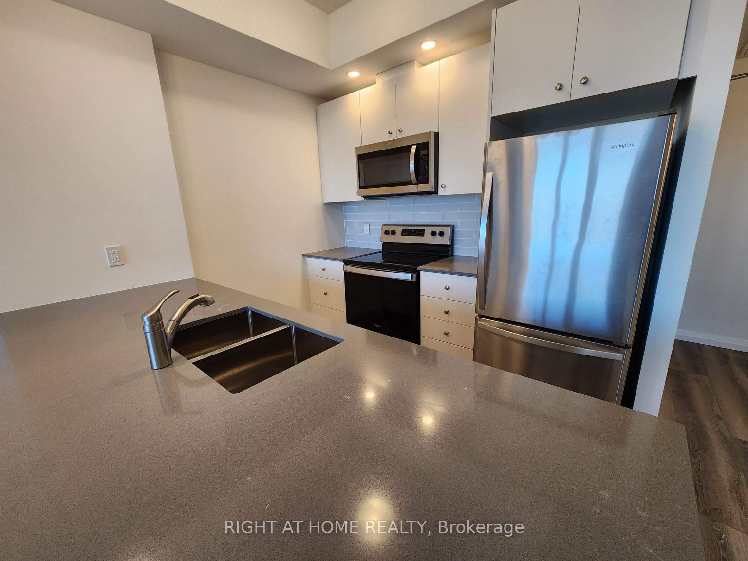 Photo 5 of Unit 1107, 108 Garment Street, Kitchener, Cherry Hill — HOMEH