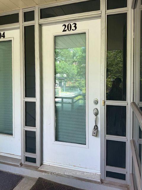 Photo 1 of Unit 203, 31 Olive Avenue, North York, Willowdale East — HOMEH