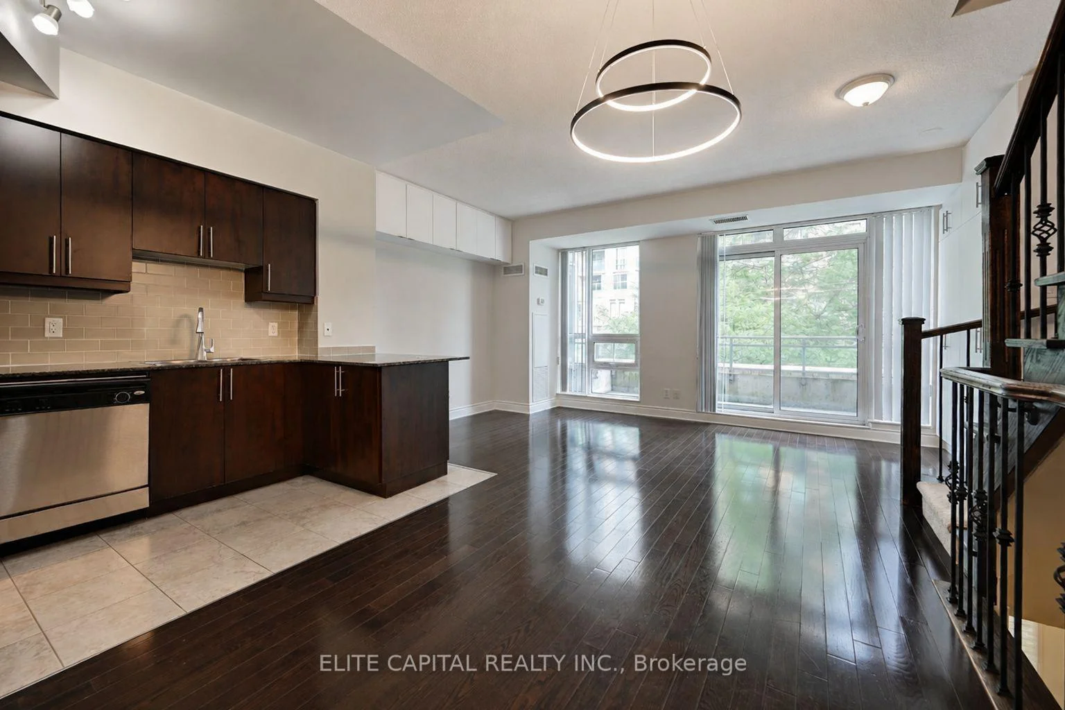 Photo 6 of Unit 203, 31 Olive Avenue, North York, Willowdale East — HOMEH