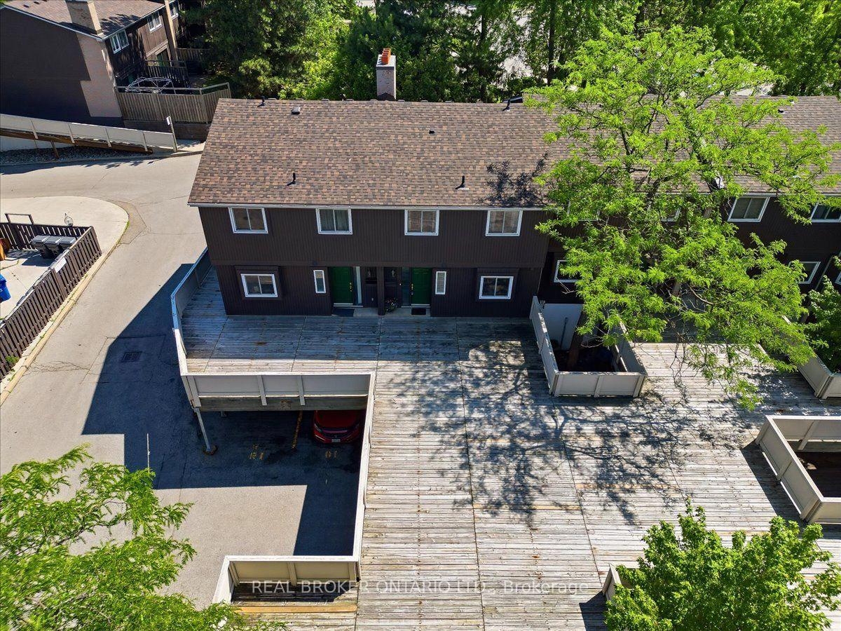 Photo 3 of Unit 2, 6855 Glen Erin Drive, Mississauga, Meadowvale — HOMEH