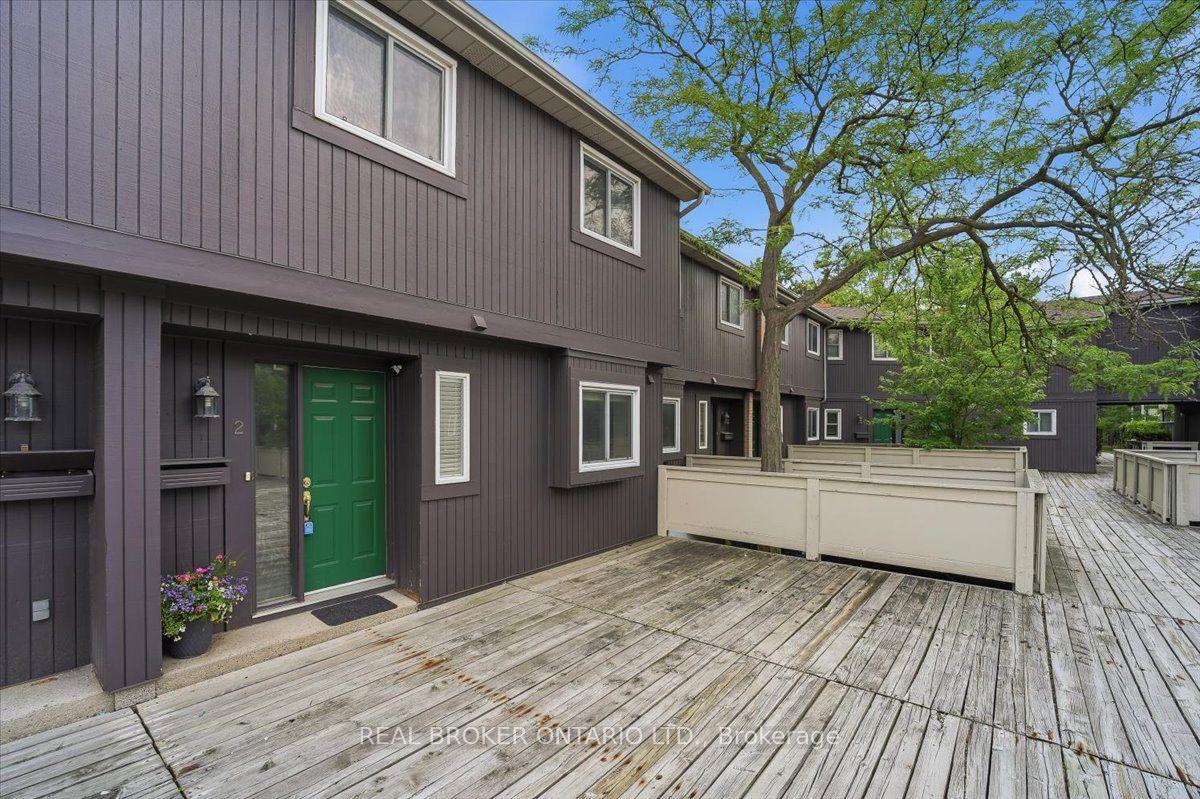 Photo 4 of Unit 2, 6855 Glen Erin Drive, Mississauga, Meadowvale — HOMEH