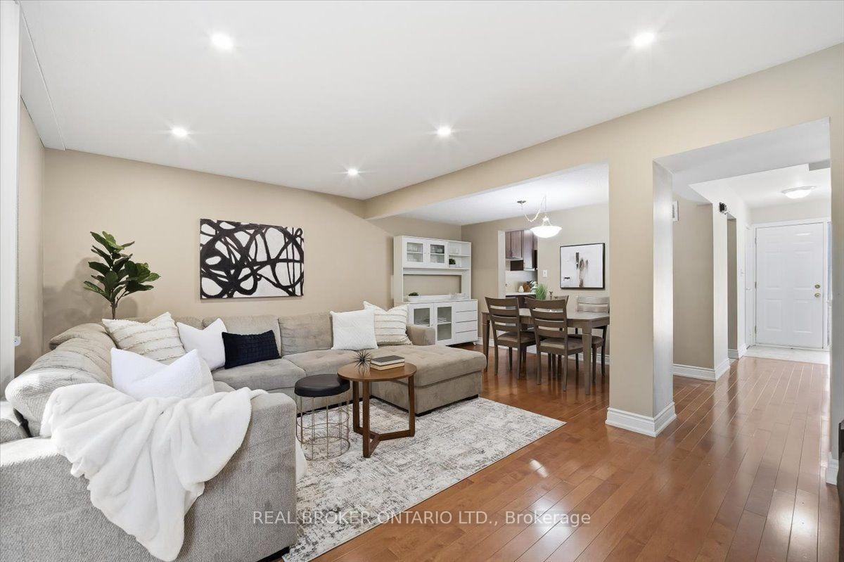 Photo 12 of Unit 2, 6855 Glen Erin Drive, Mississauga, Meadowvale — HOMEH