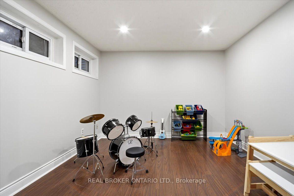 Photo 40 of Unit 2, 6855 Glen Erin Drive, Mississauga, Meadowvale — HOMEH