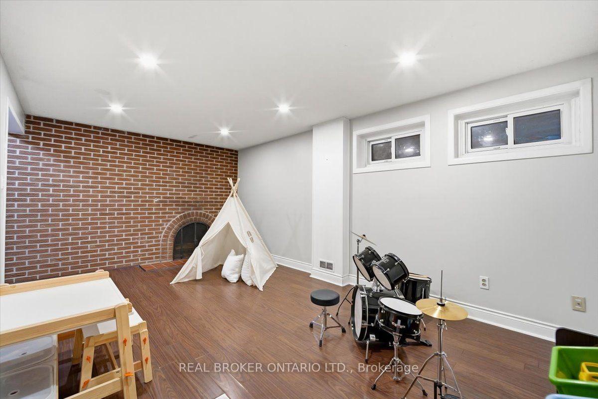 Photo 41 of Unit 2, 6855 Glen Erin Drive, Mississauga, Meadowvale — HOMEH