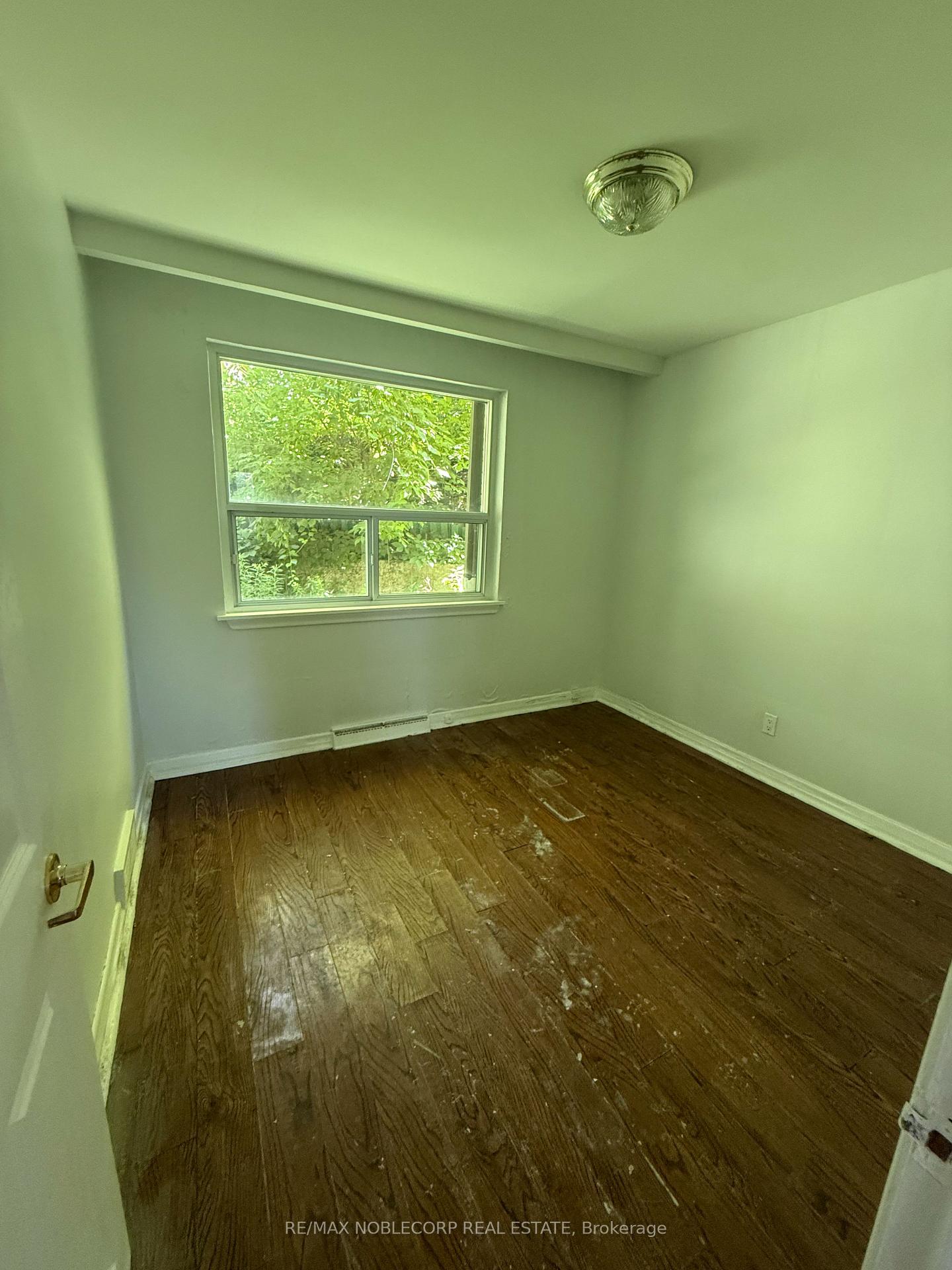 Photo 10 of 832 Davenport Road, Toronto, Wychwood — HOMEH