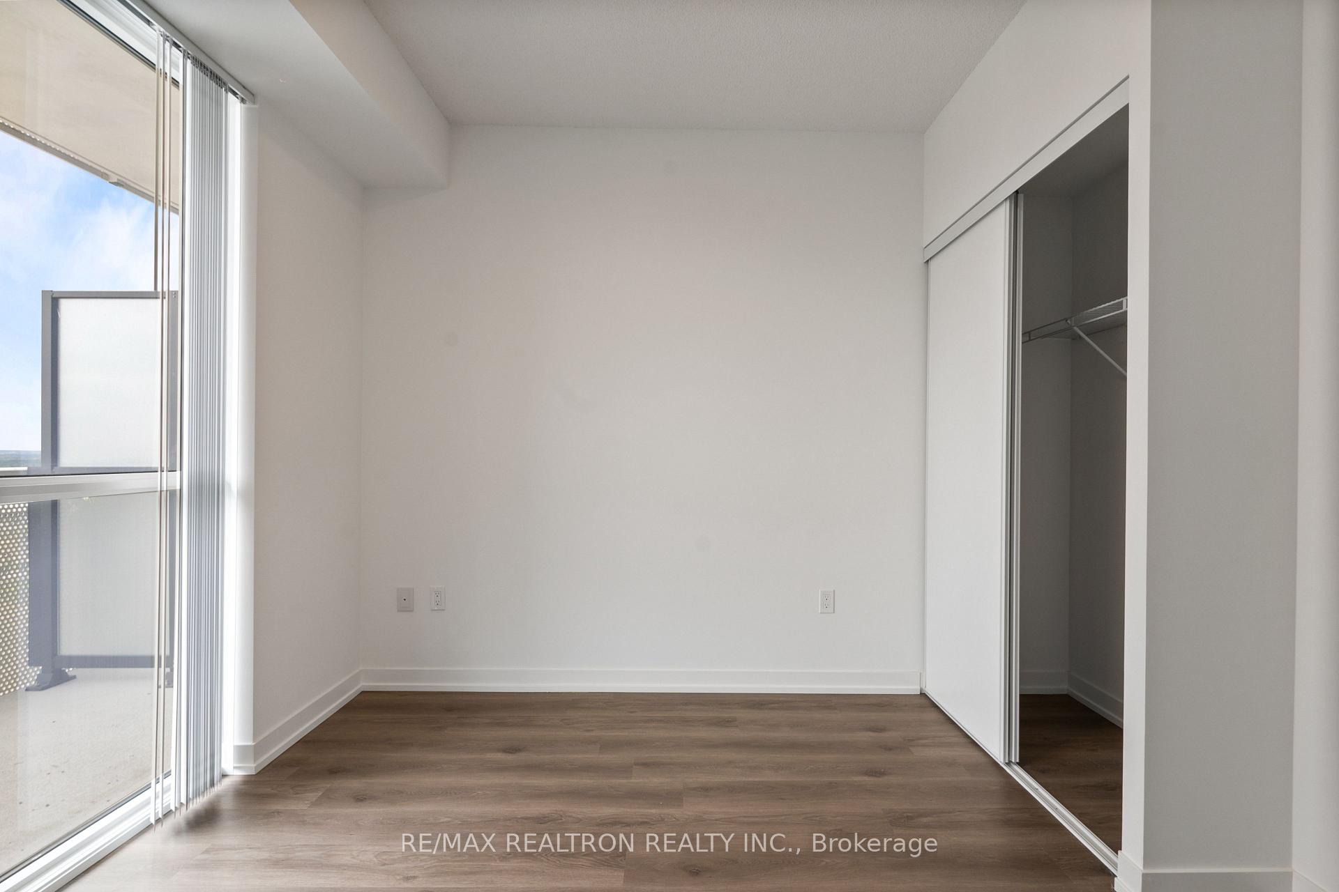 Photo 14 of Unit 2616, 28 Interchange Way, Vaughan, Vaughan Corporate Centre — HOMEH