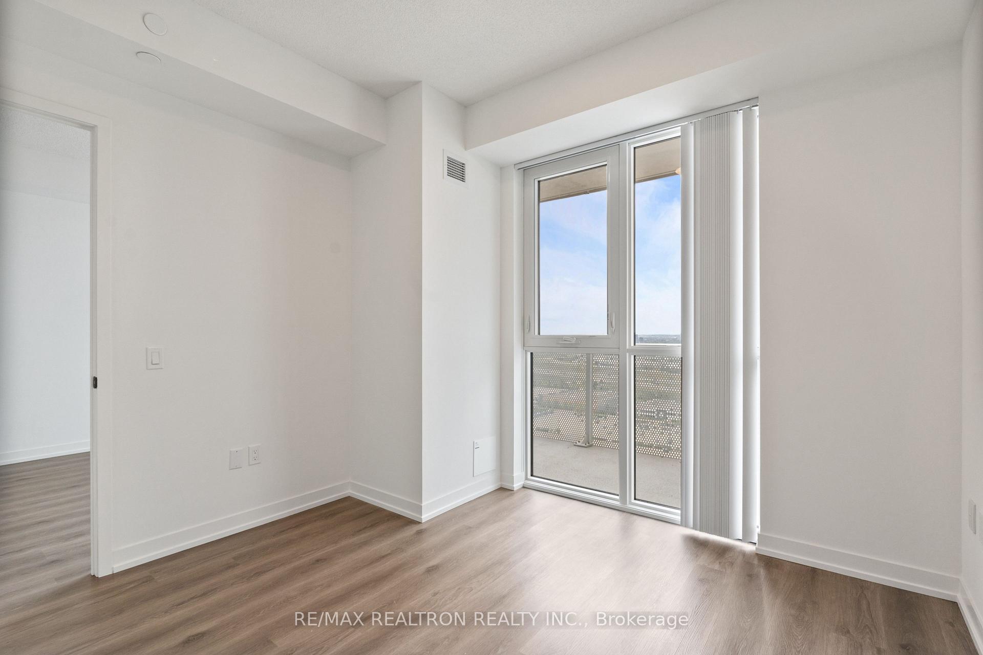 Photo 15 of Unit 2616, 28 Interchange Way, Vaughan, Vaughan Corporate Centre — HOMEH