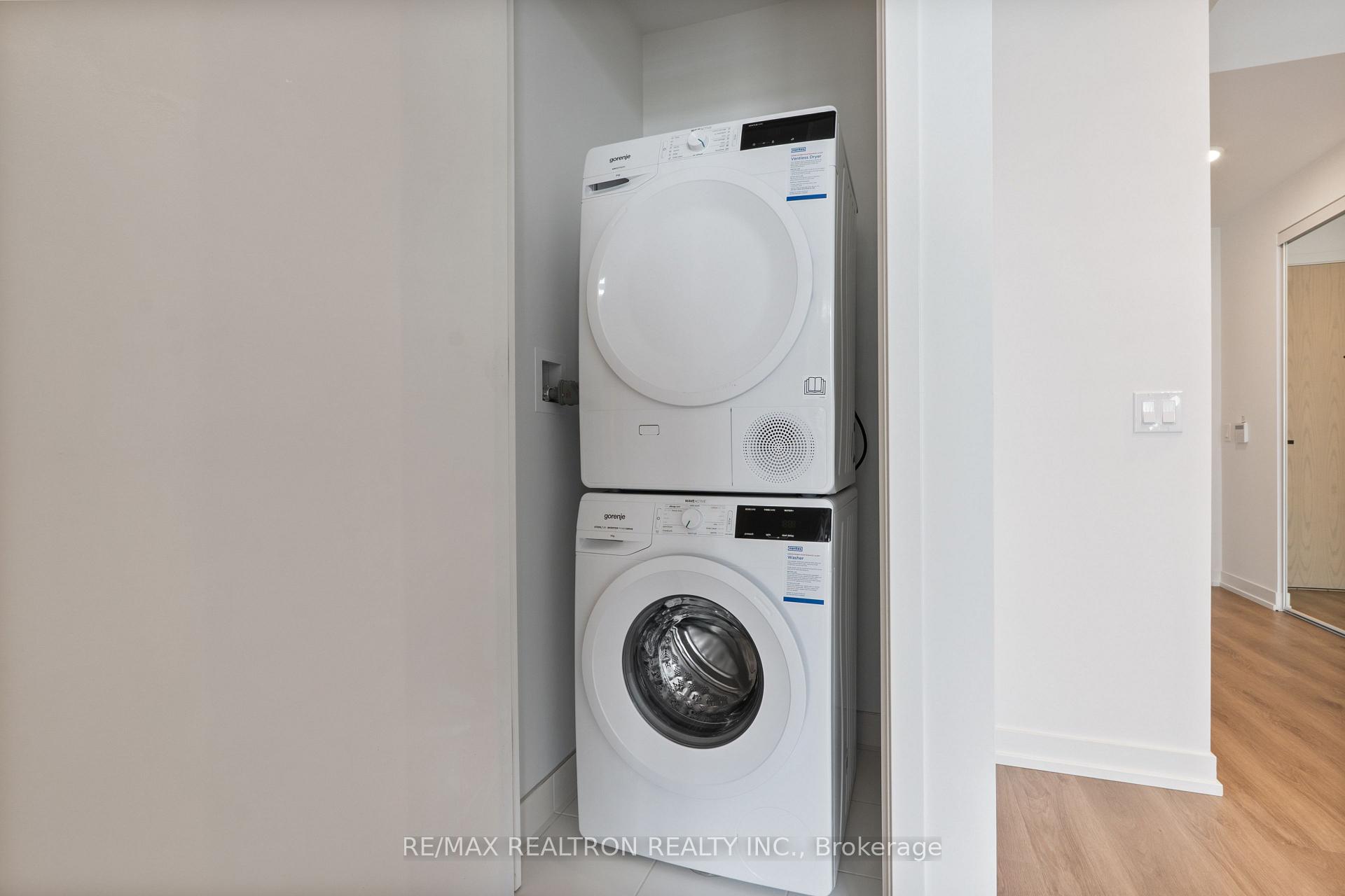 Photo 16 of Unit 2616, 28 Interchange Way, Vaughan, Vaughan Corporate Centre — HOMEH