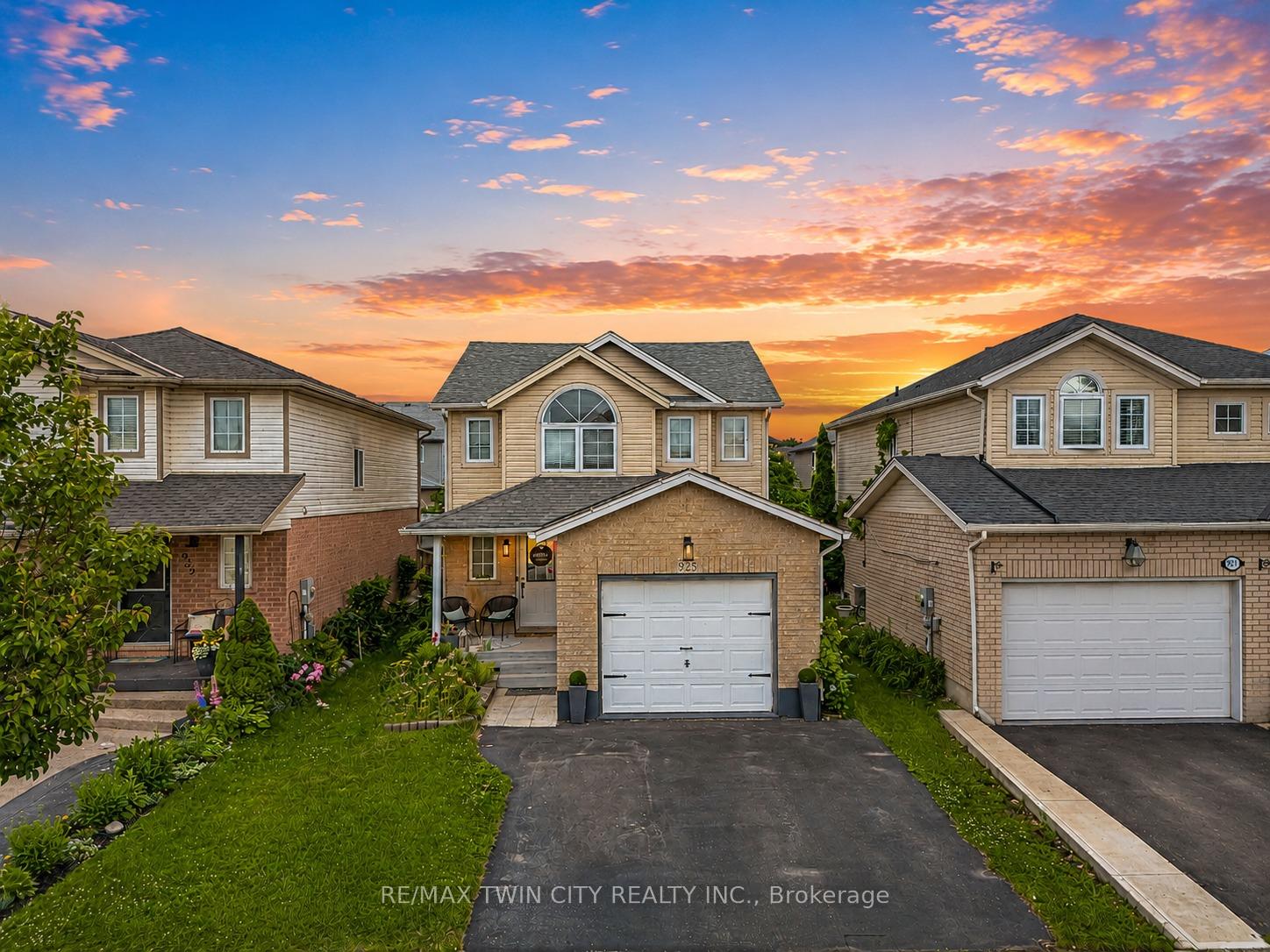 Front of 925 Copper Leaf Crescent