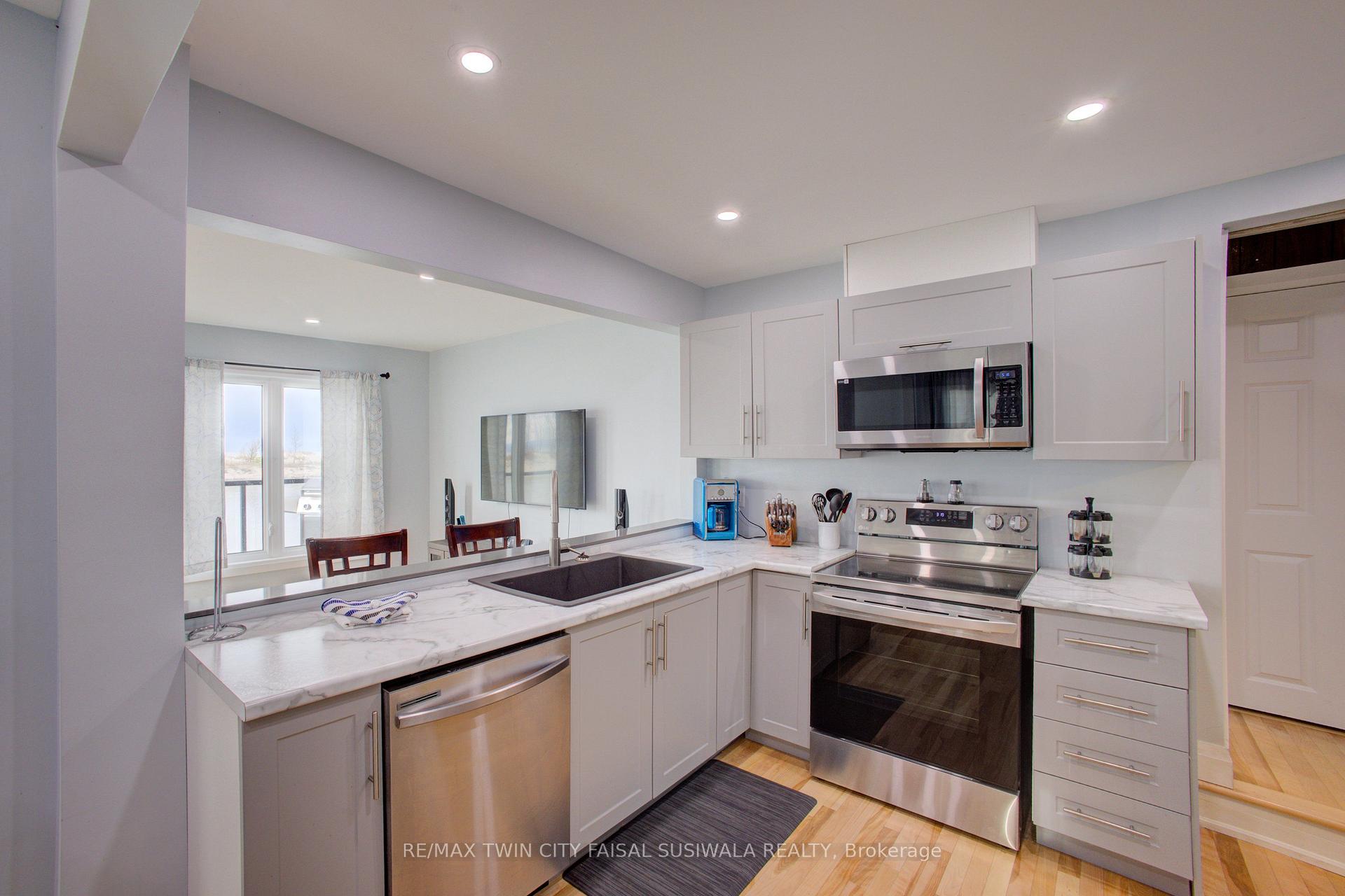 Photo 47 of 4 Browns Lane, Wasaga Beach — HOMEH