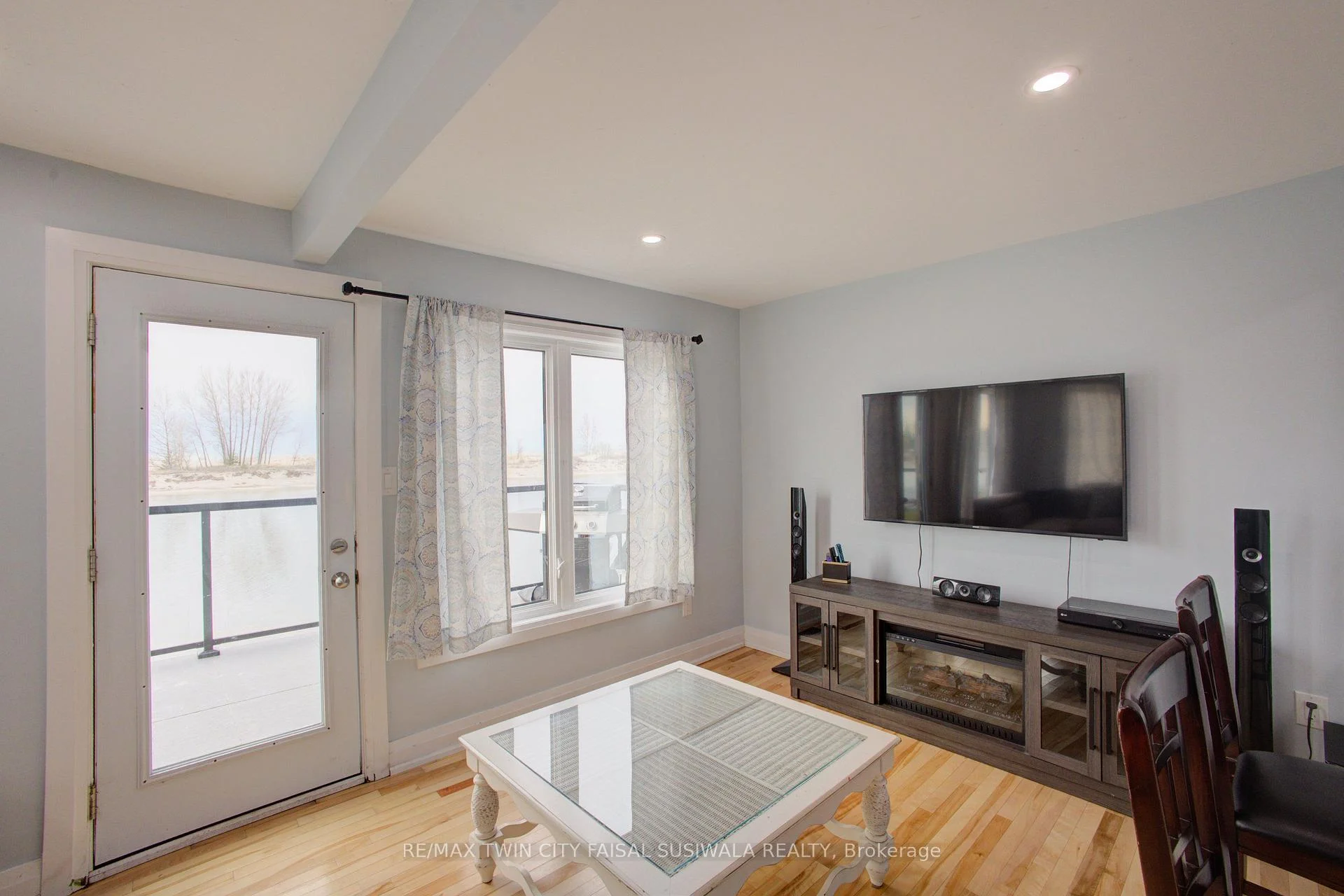 Photo 20 of 4 Browns Lane, Wasaga Beach — HOMEH