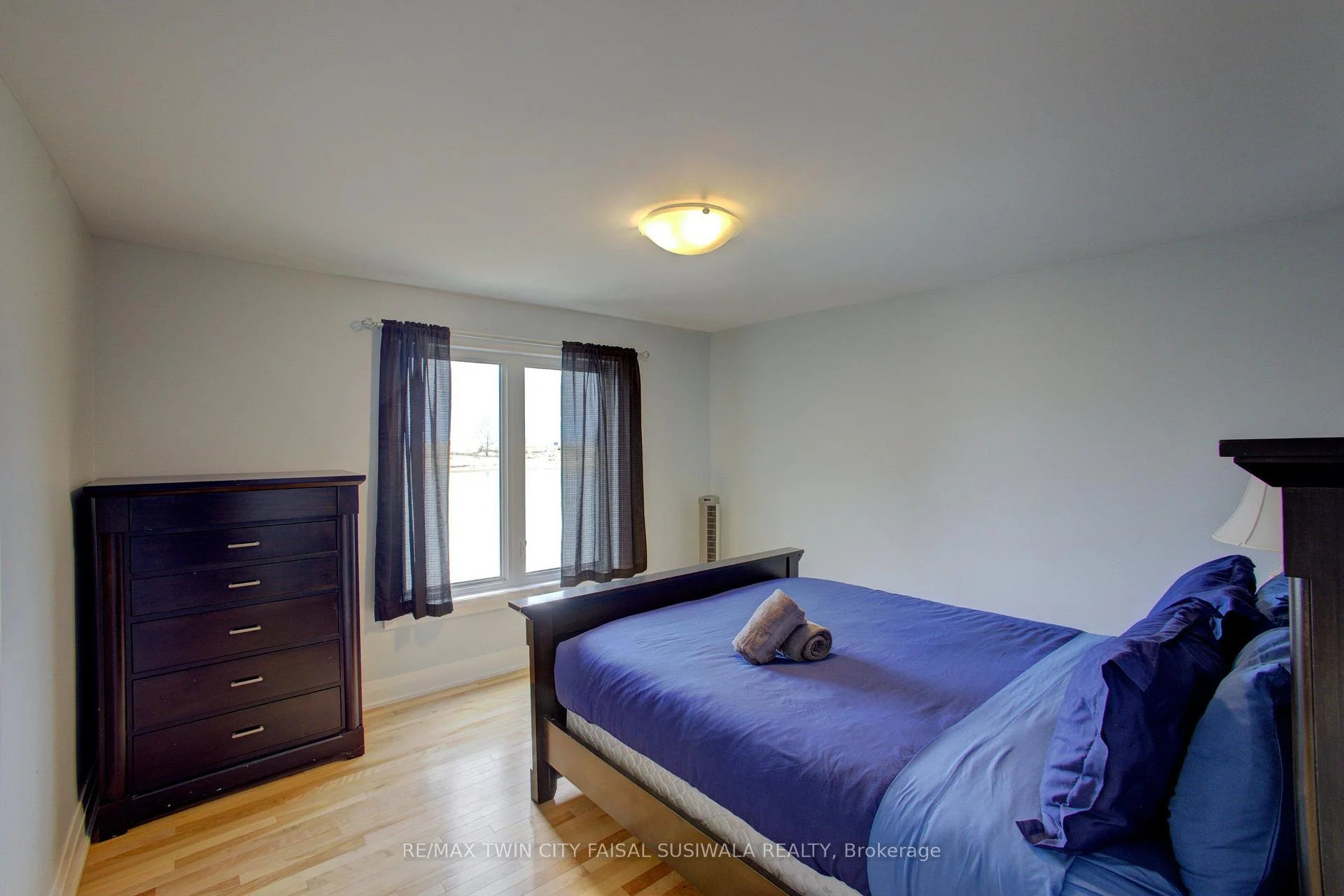 Photo 27 of 4 Browns Lane, Wasaga Beach — HOMEH