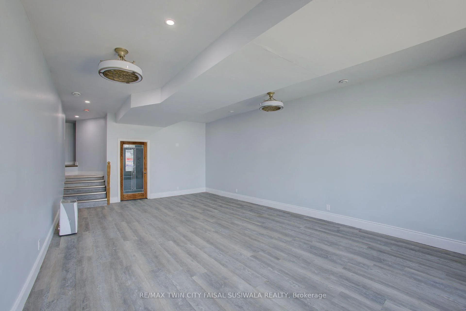 Photo 28 of 4 Browns Lane, Wasaga Beach — HOMEH