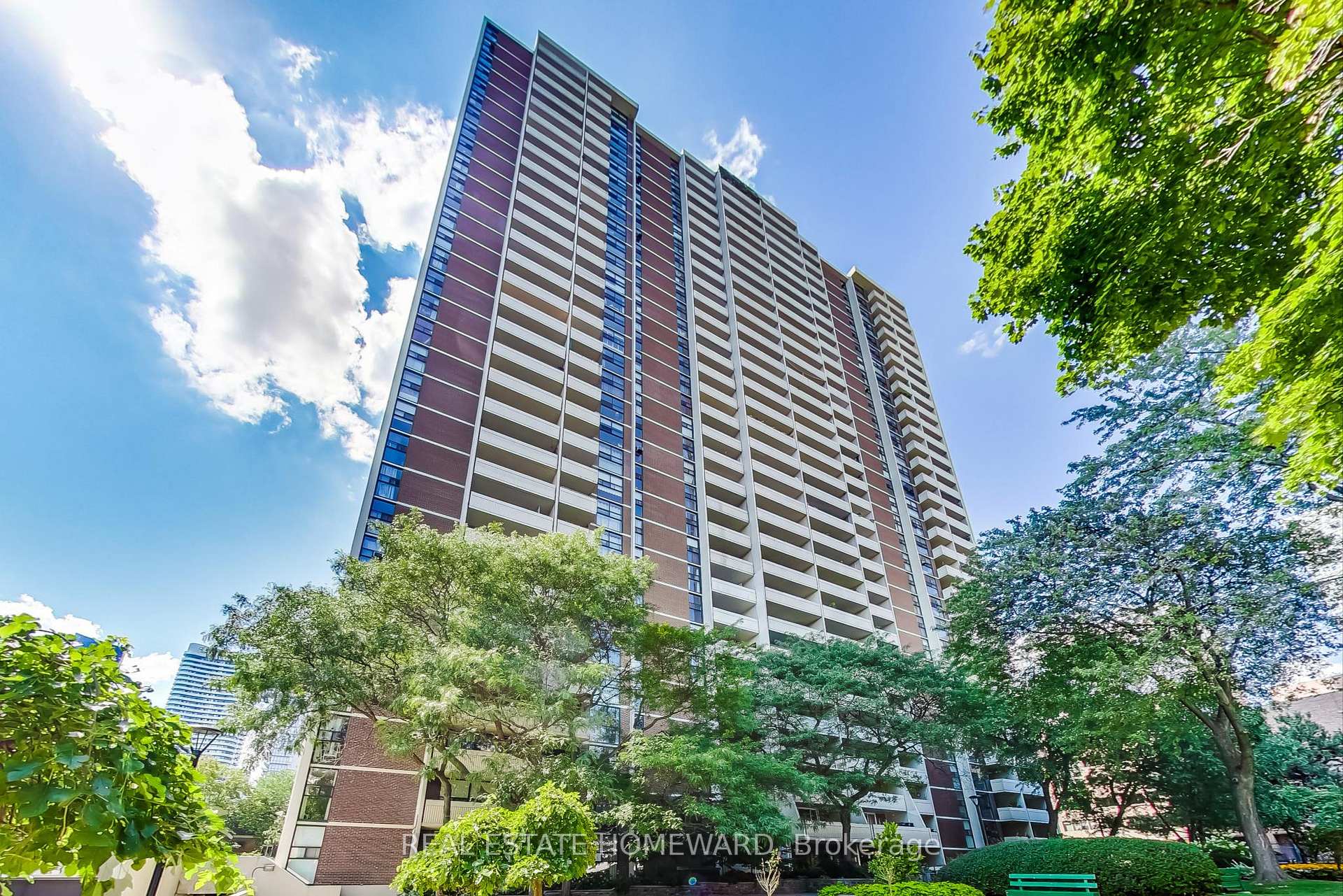 Front of Unit 707, 40 Homewood Avenue