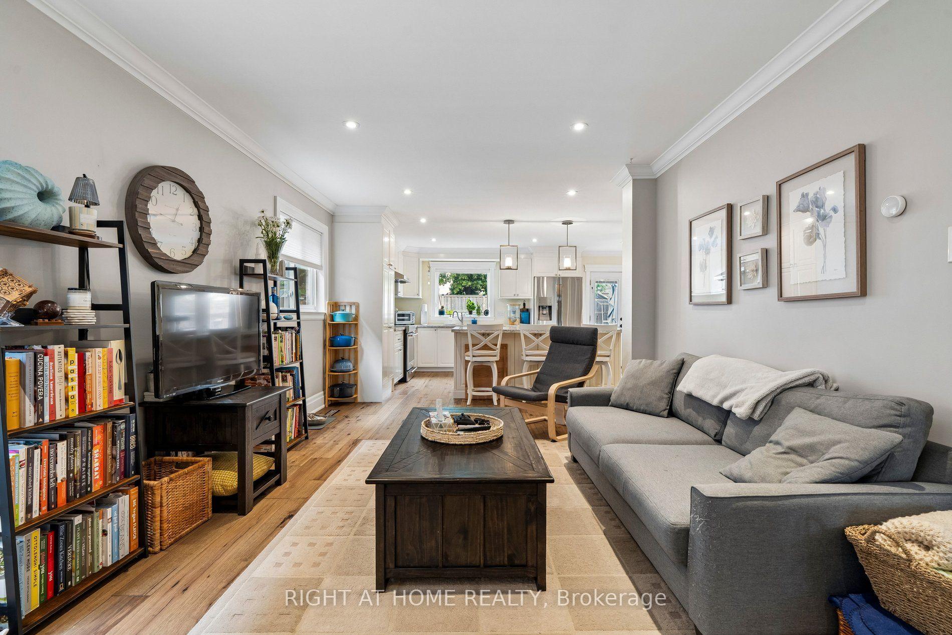 Photo 3 of 3525 Bertrand Road, Mississauga, Erin Mills — HOMEH