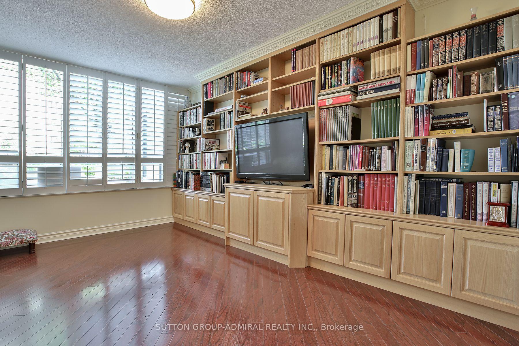 Photo 20 of Unit 106, 333 Clark Avenue W, Vaughan, Crestwood-Springfarm-Yorkhill — HOMEH