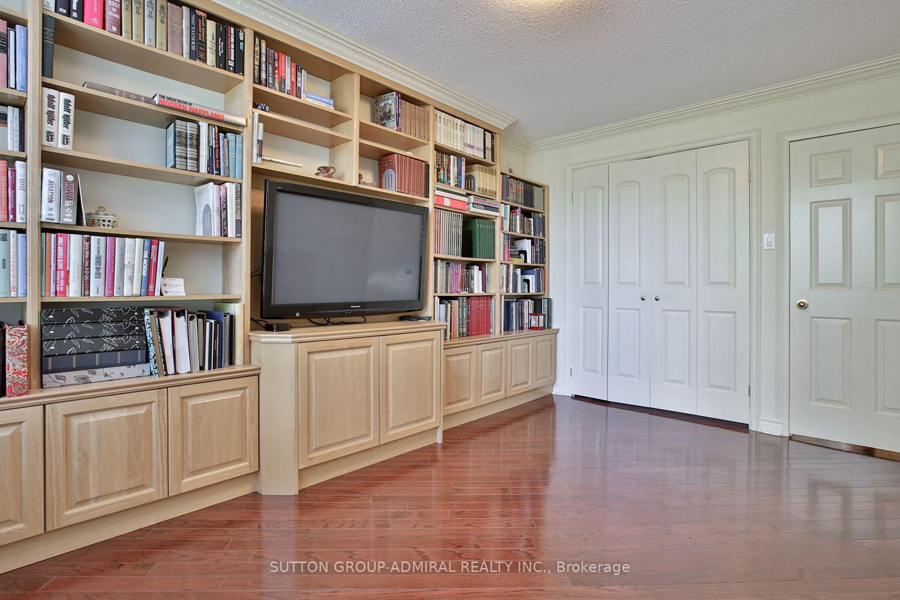 Photo 21 of Unit 106, 333 Clark Avenue W, Vaughan, Crestwood-Springfarm-Yorkhill — HOMEH