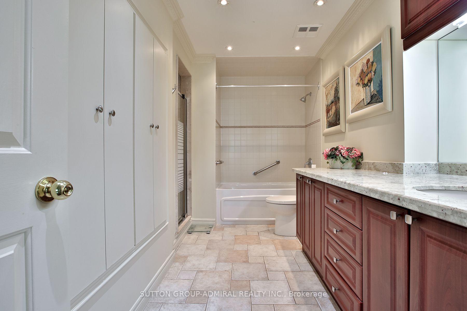 Photo 26 of Unit 106, 333 Clark Avenue W, Vaughan, Crestwood-Springfarm-Yorkhill — HOMEH