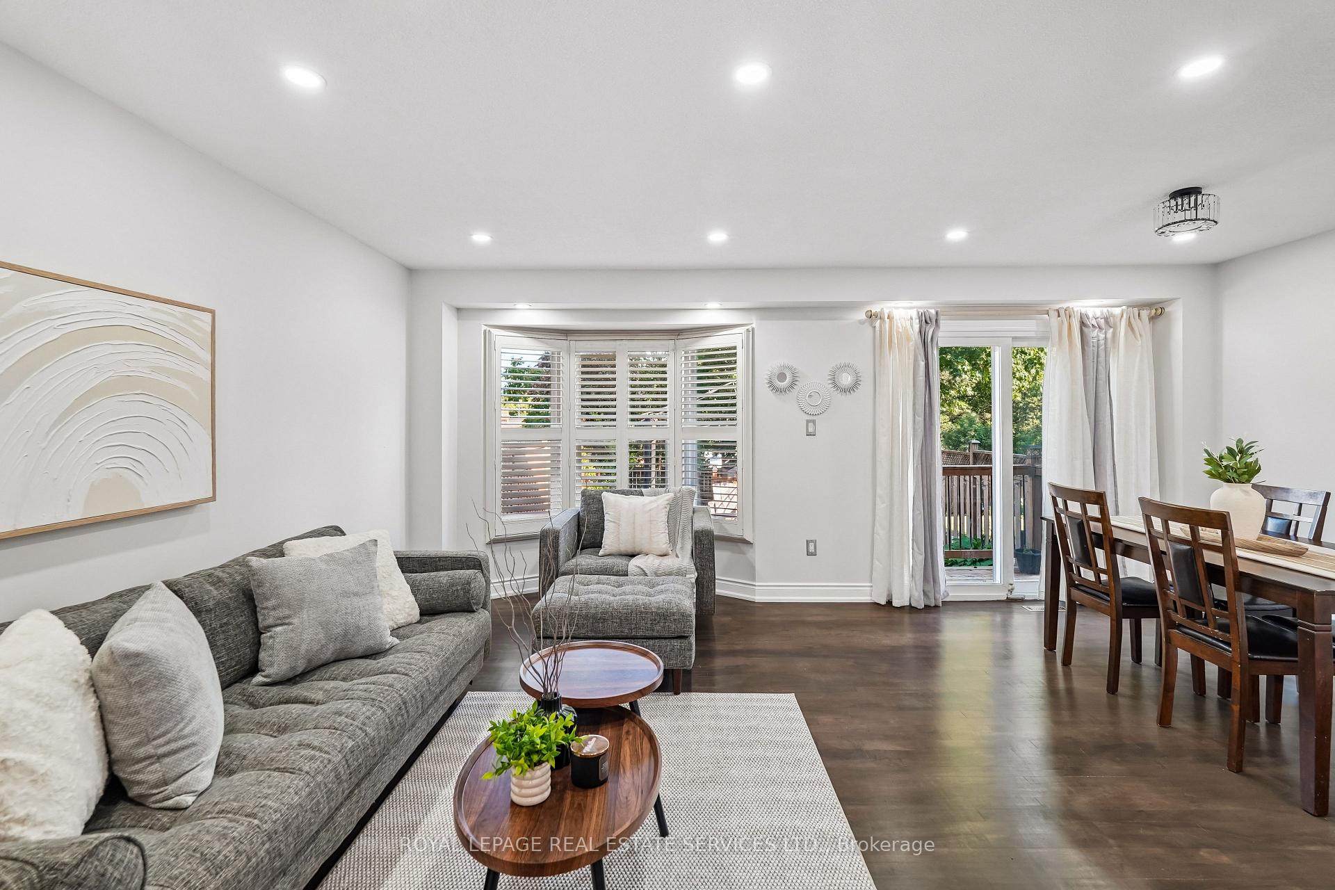 Photo 7 of 1142 Springbrook Crescent, Oakville, Glen Abbey — HOMEH